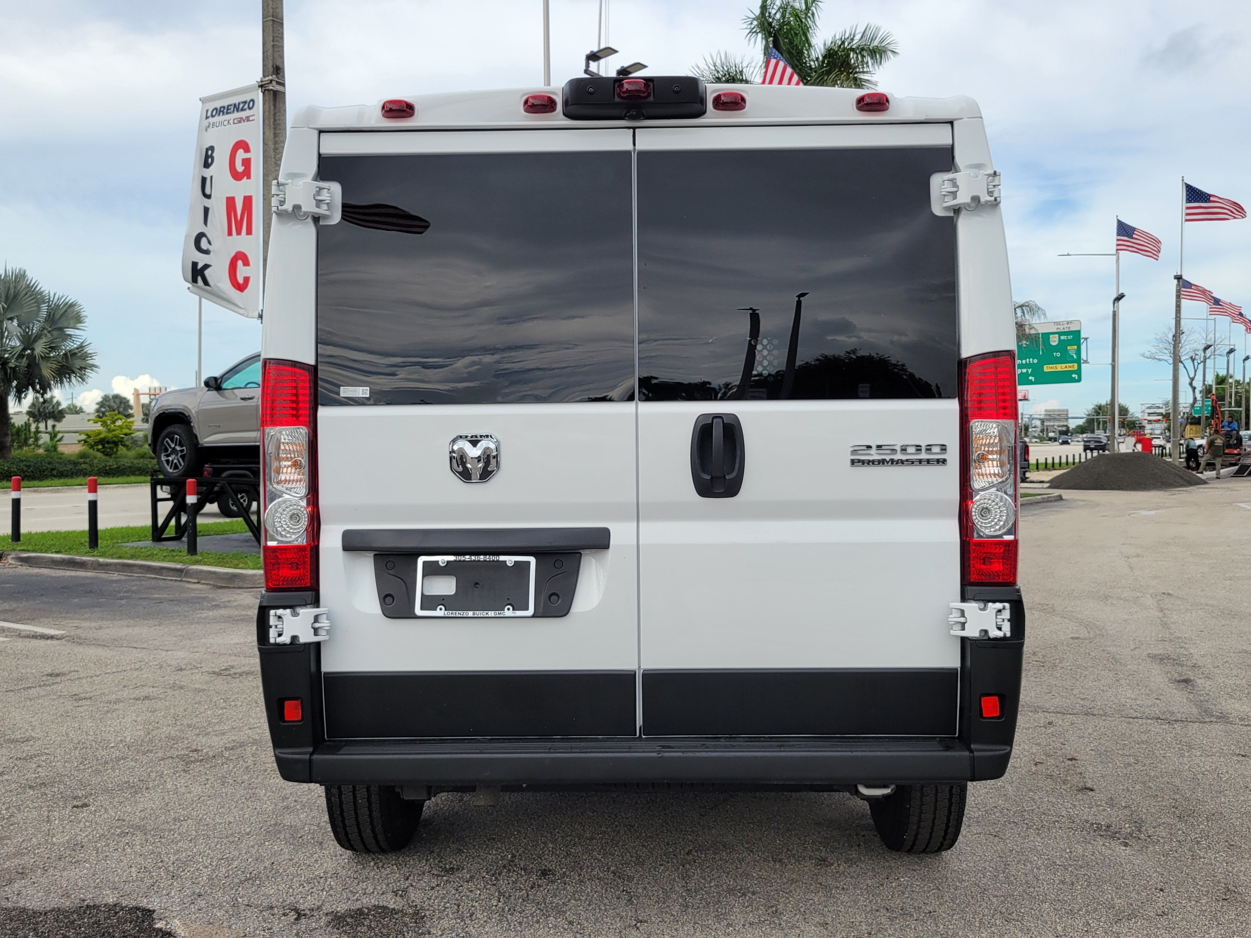 2025 RAM ProMaster Cargo Van Tradesman