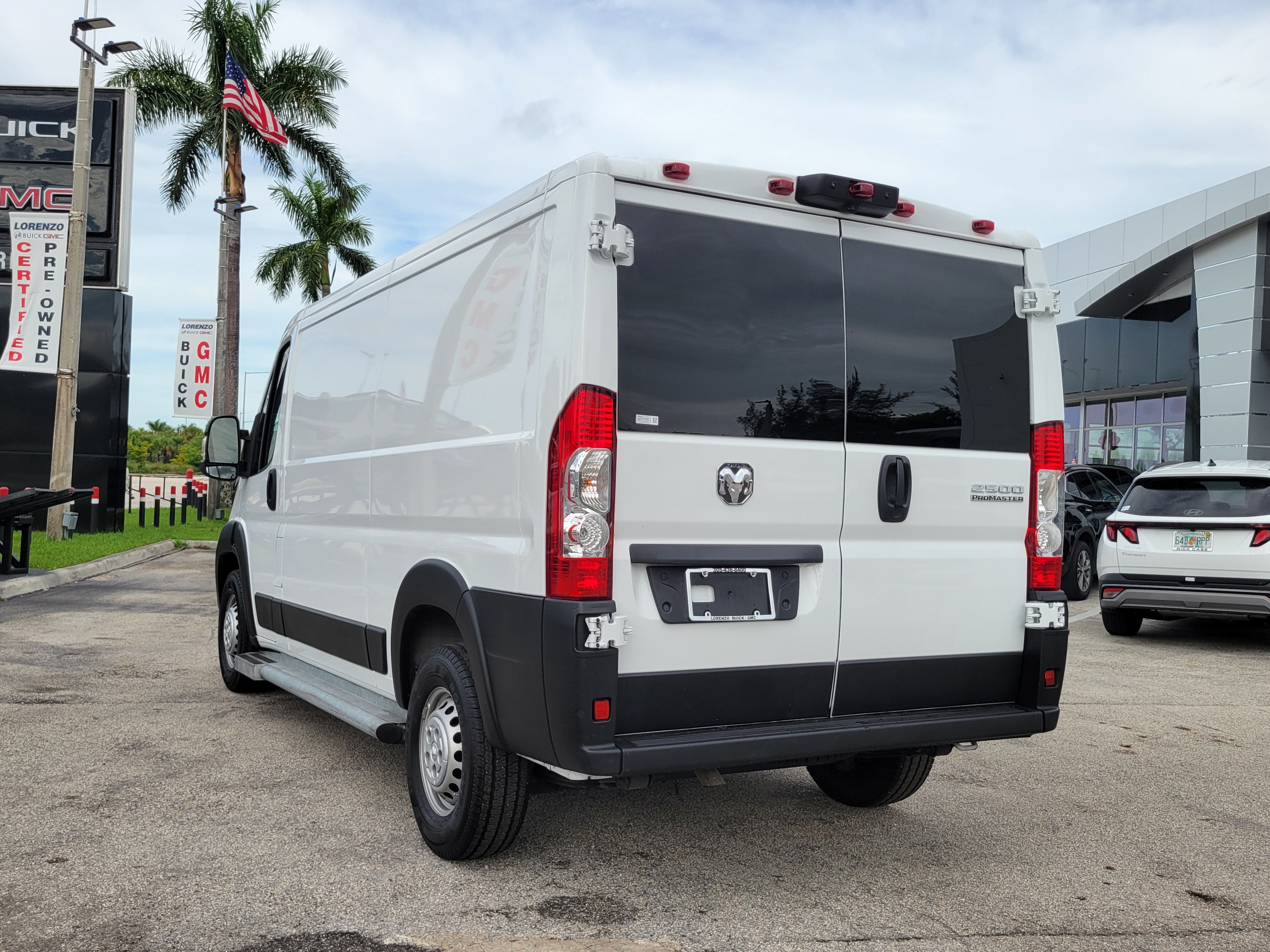 2025 RAM ProMaster Cargo Van Tradesman
