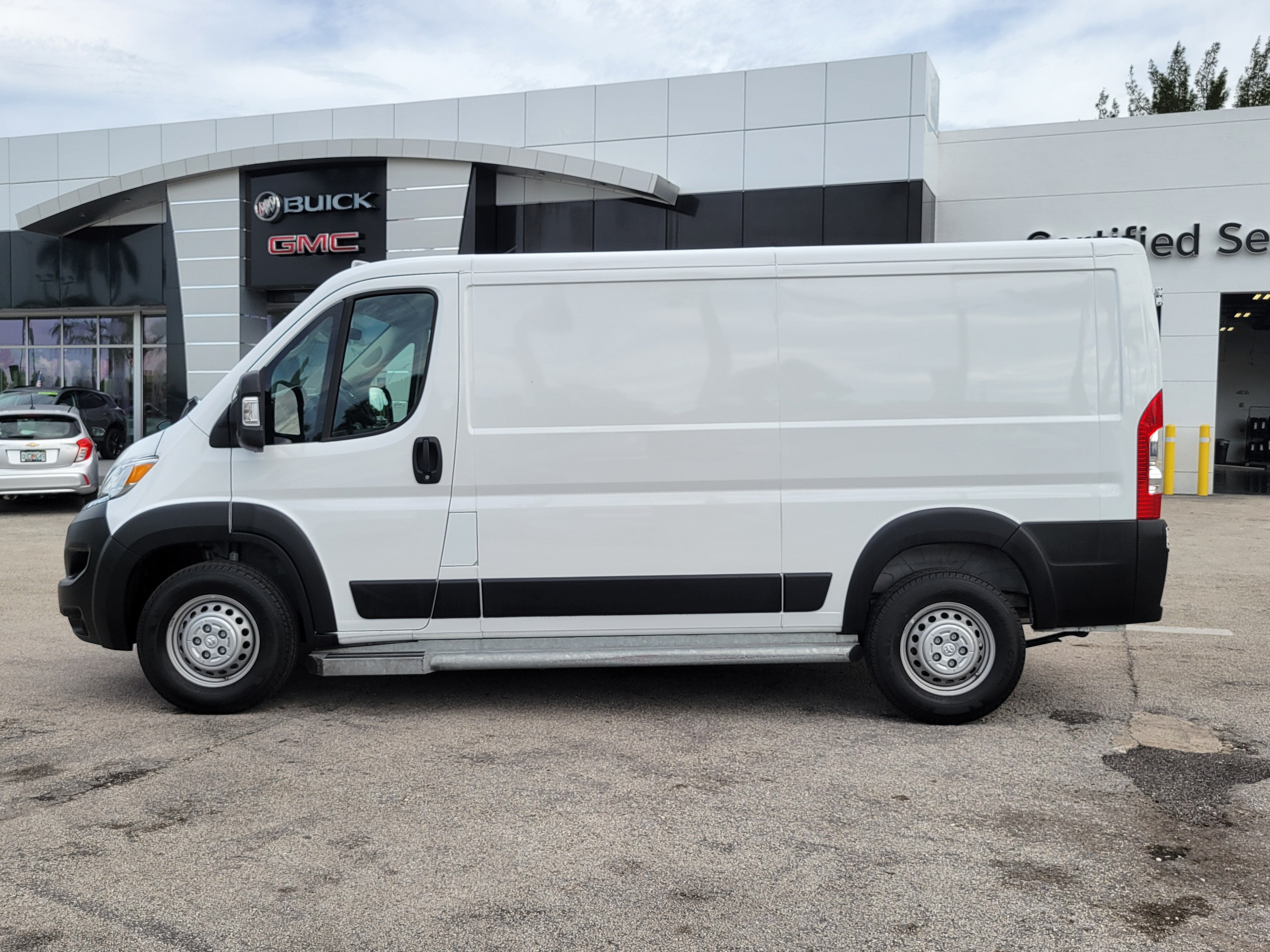 2025 RAM ProMaster Cargo Van Tradesman