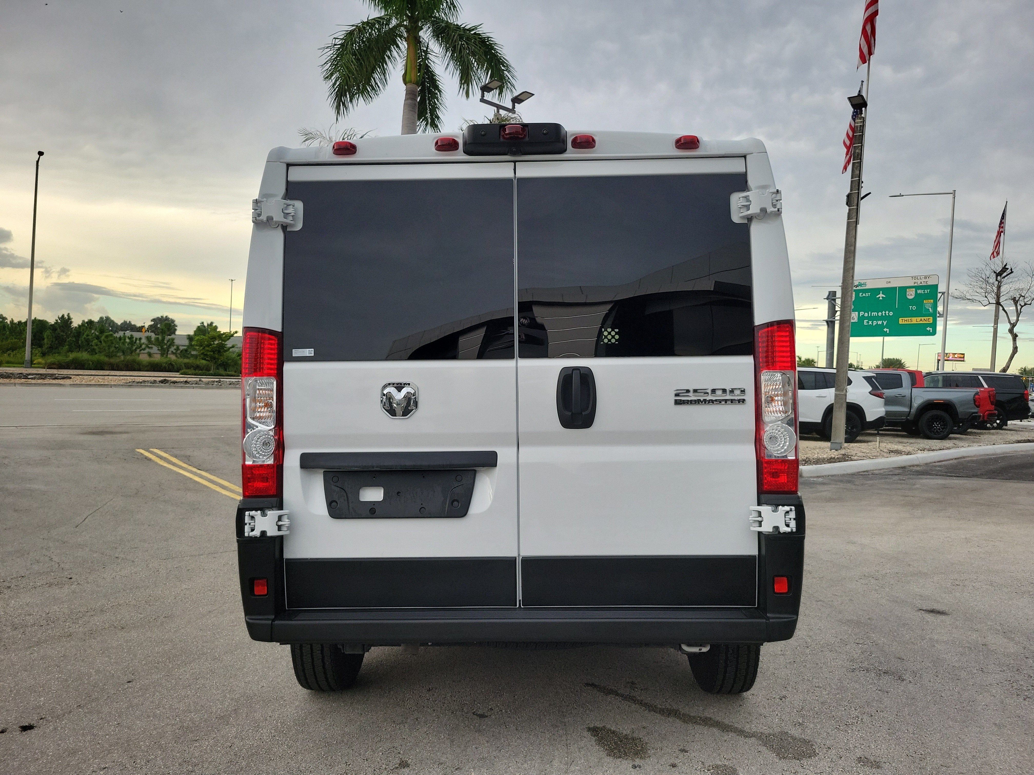 2025 RAM ProMaster Cargo Van Tradesman