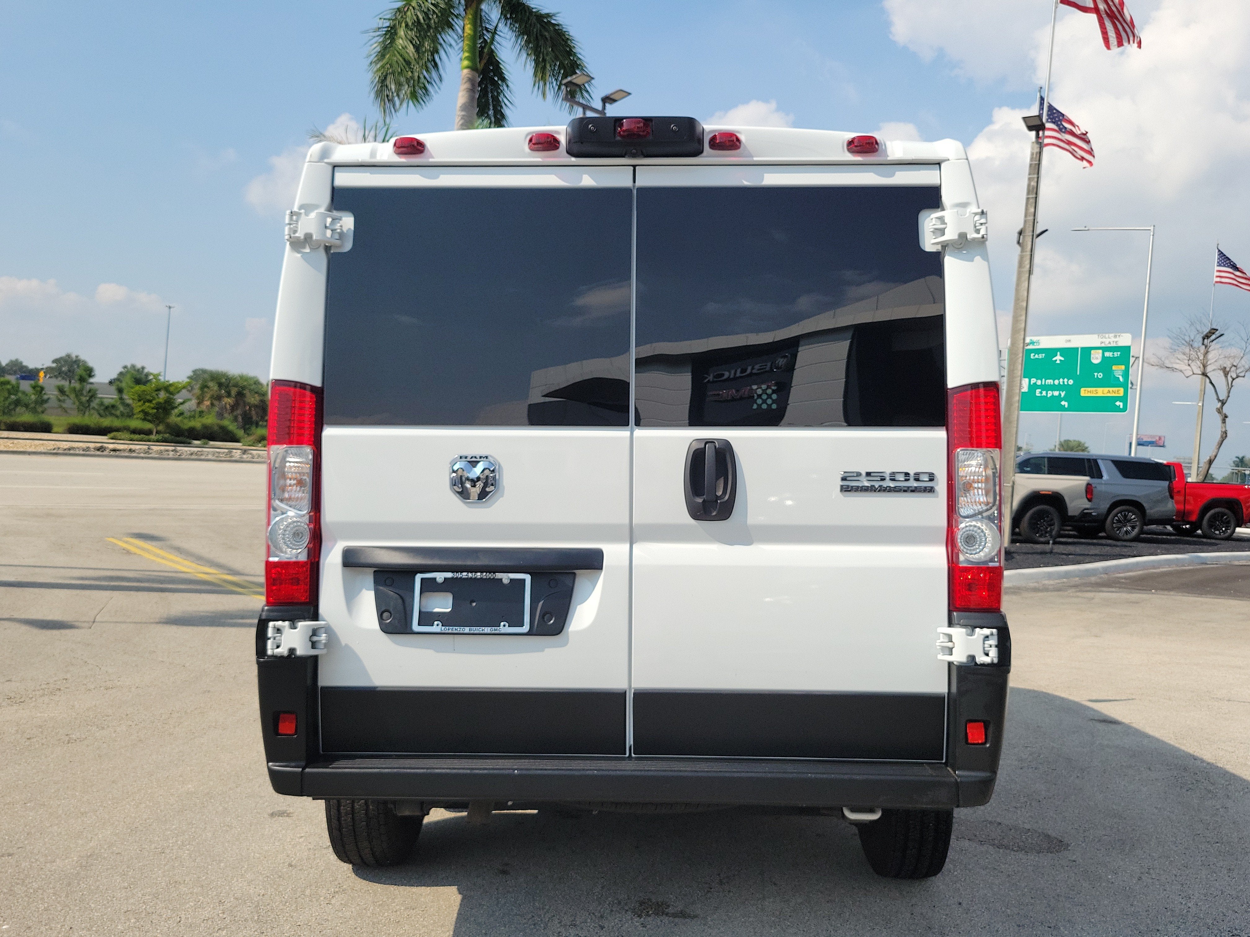 2025 RAM ProMaster Cargo Van Tradesman