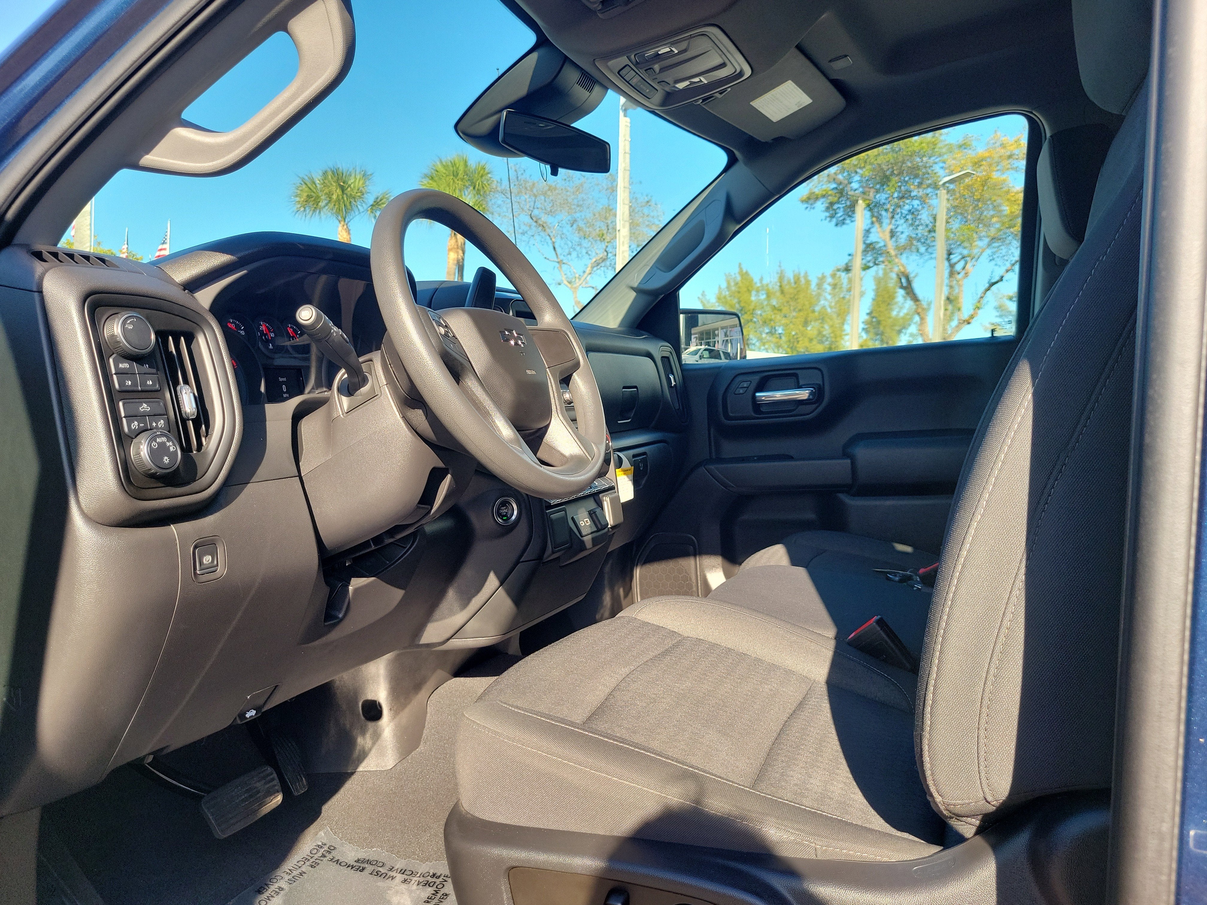 2023 Chevrolet Silverado 1500 Custom Trail Boss