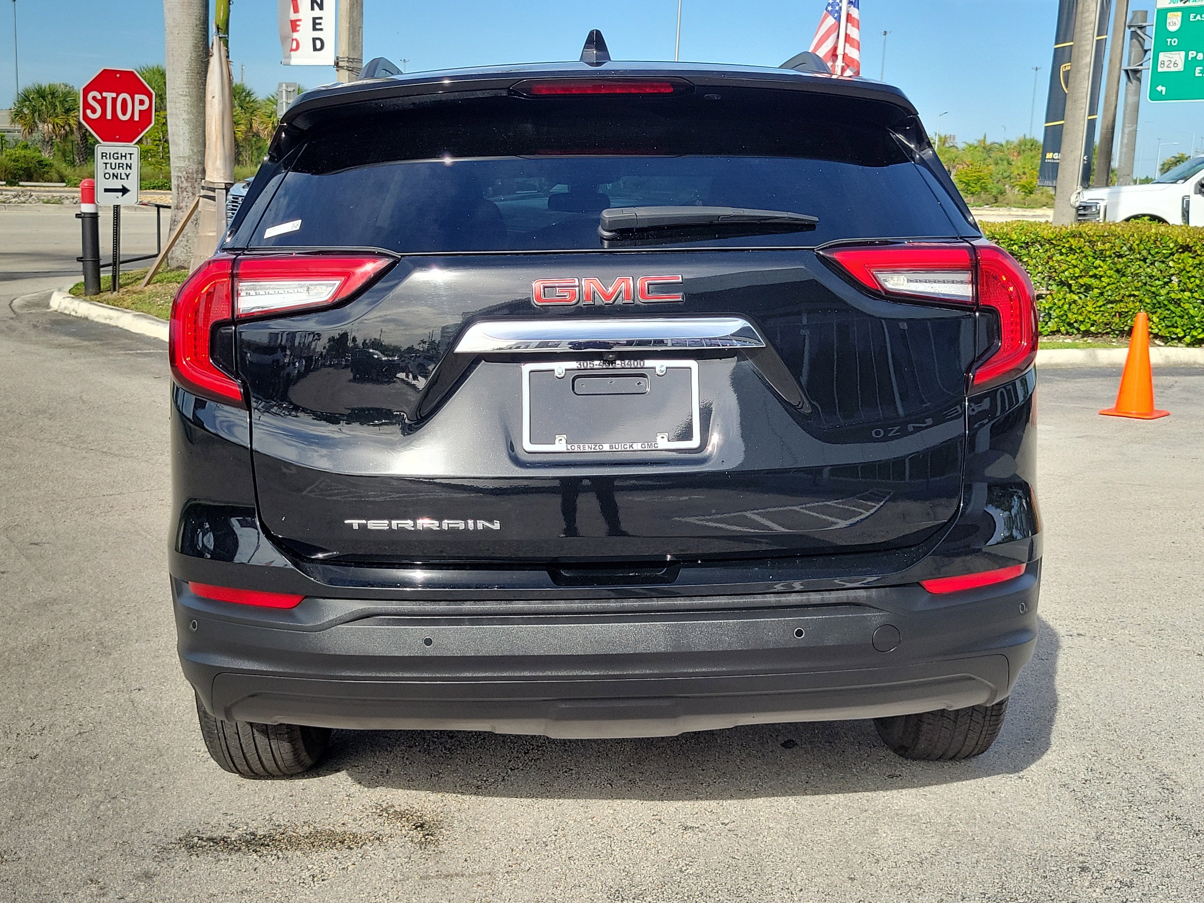 2023 GMC Terrain SLE
