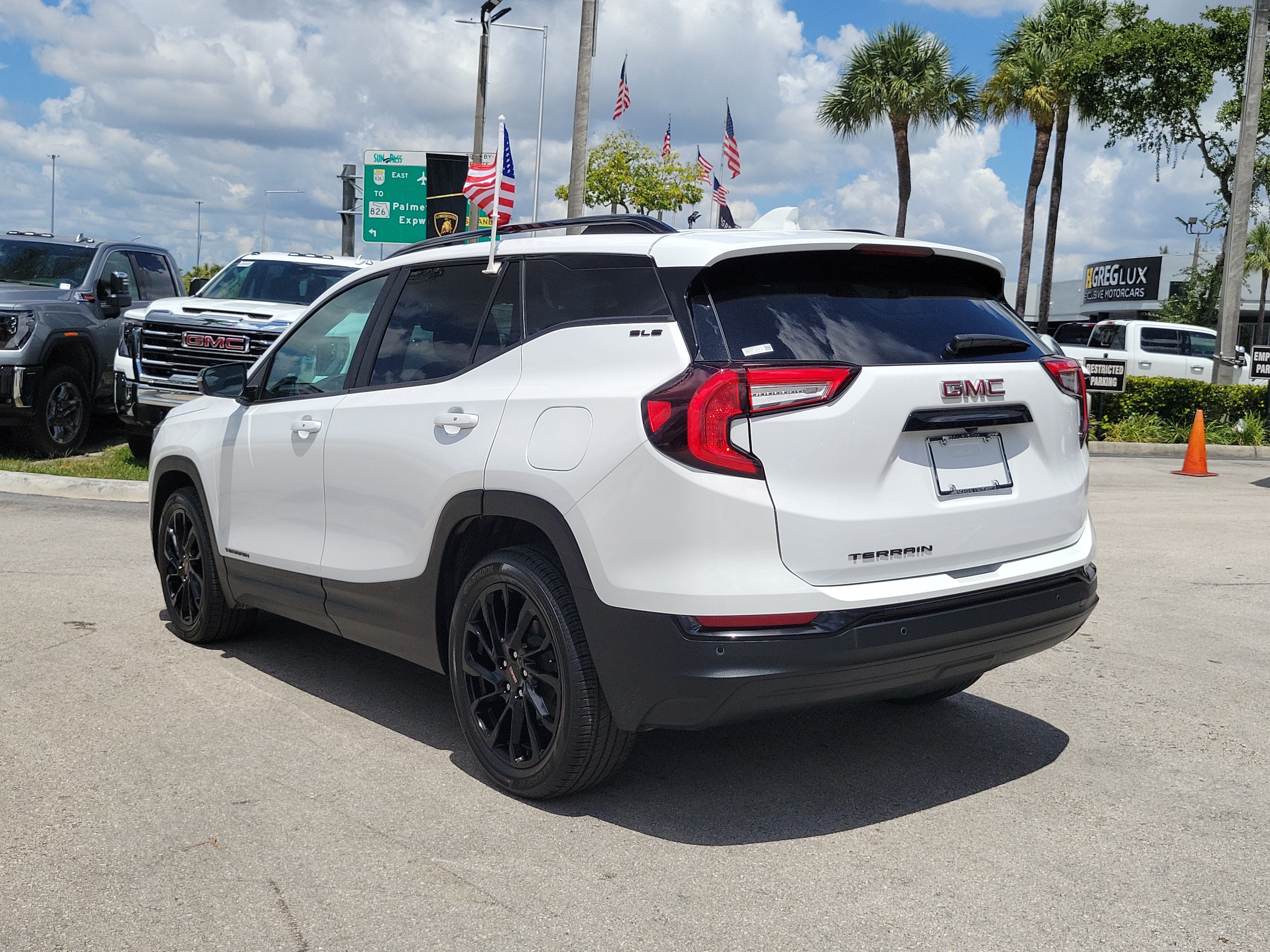 2023 GMC Terrain SLE