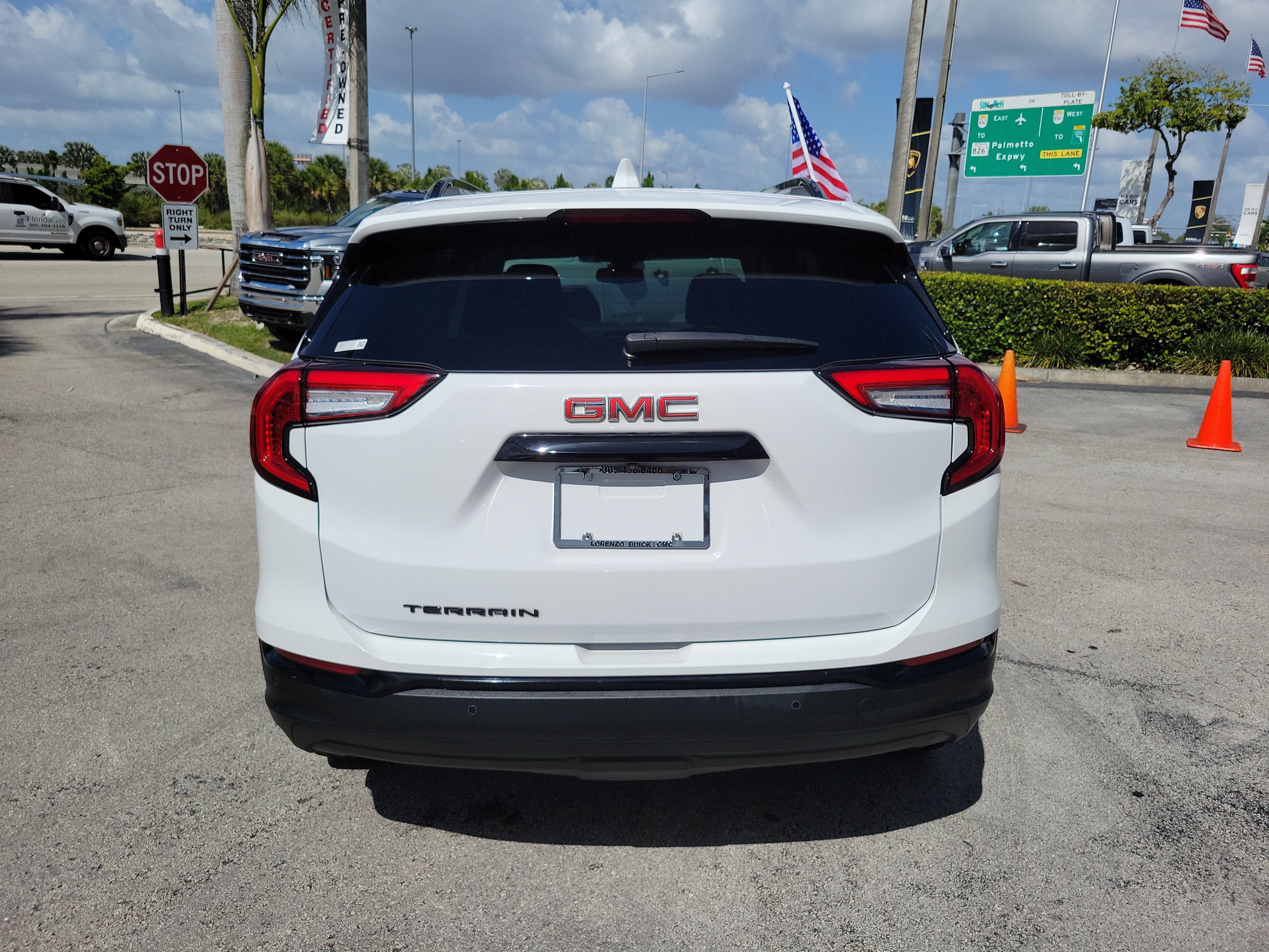2023 GMC Terrain SLE