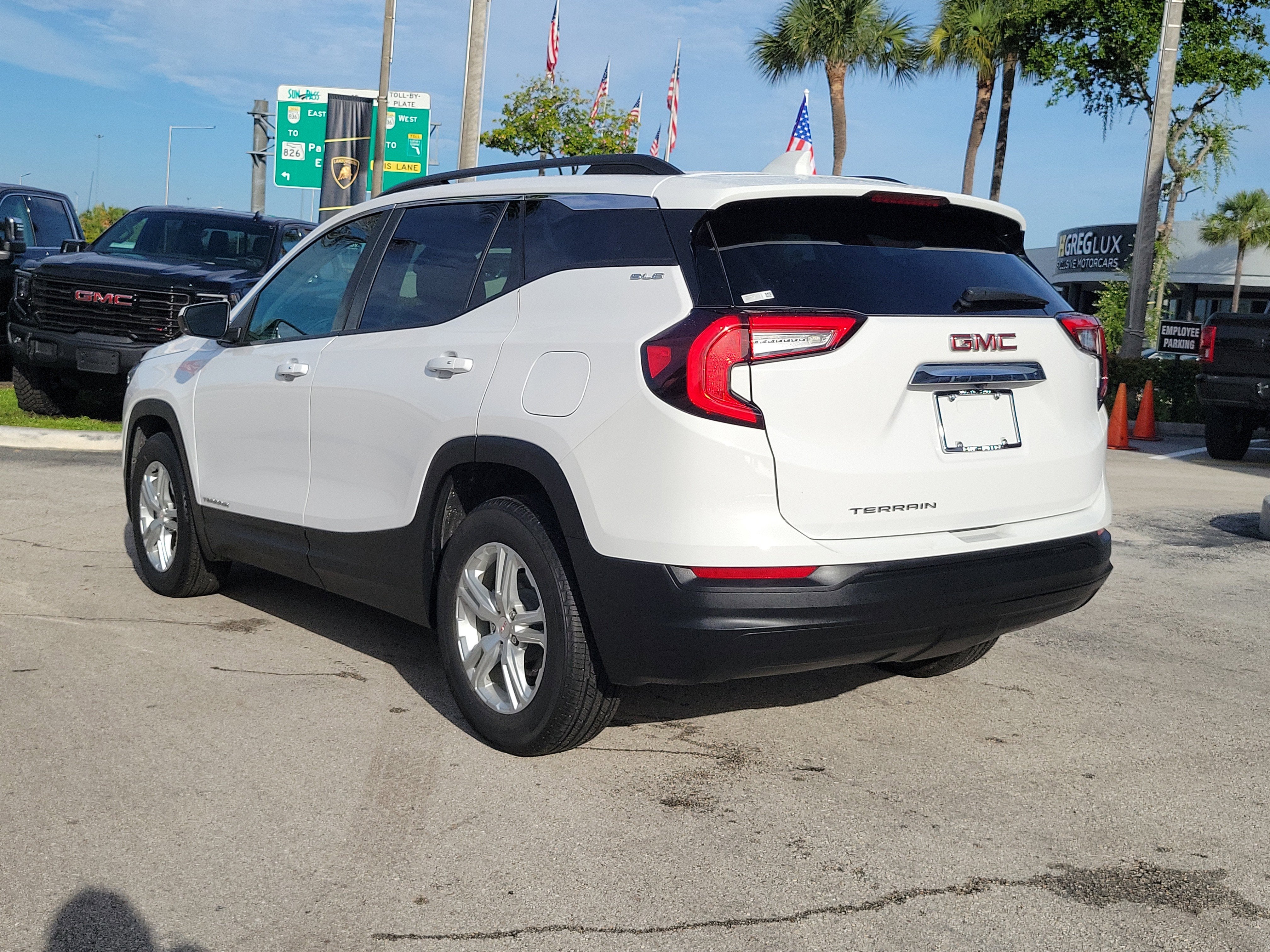 2023 GMC Terrain SLE