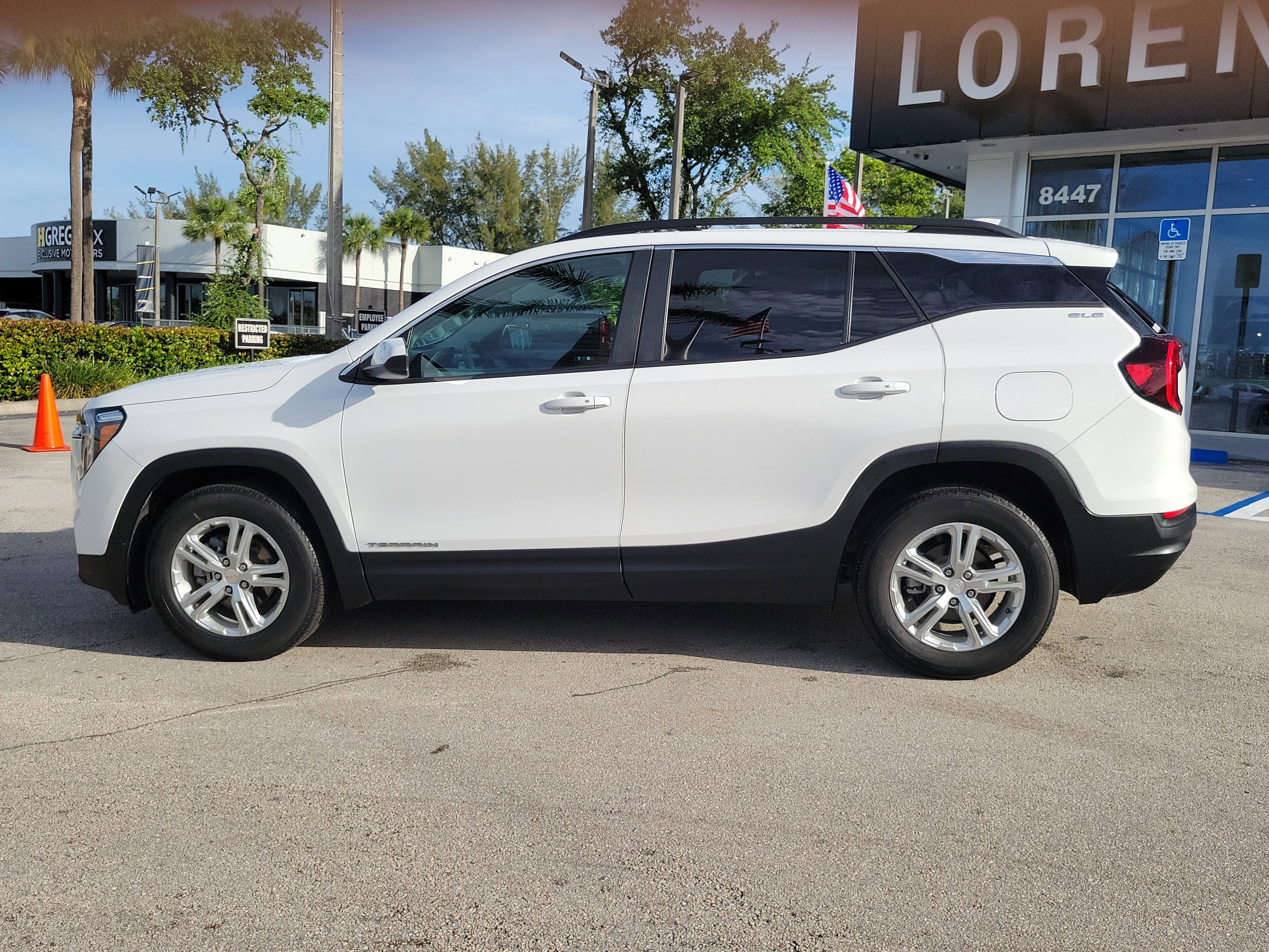 2023 GMC Terrain SLE