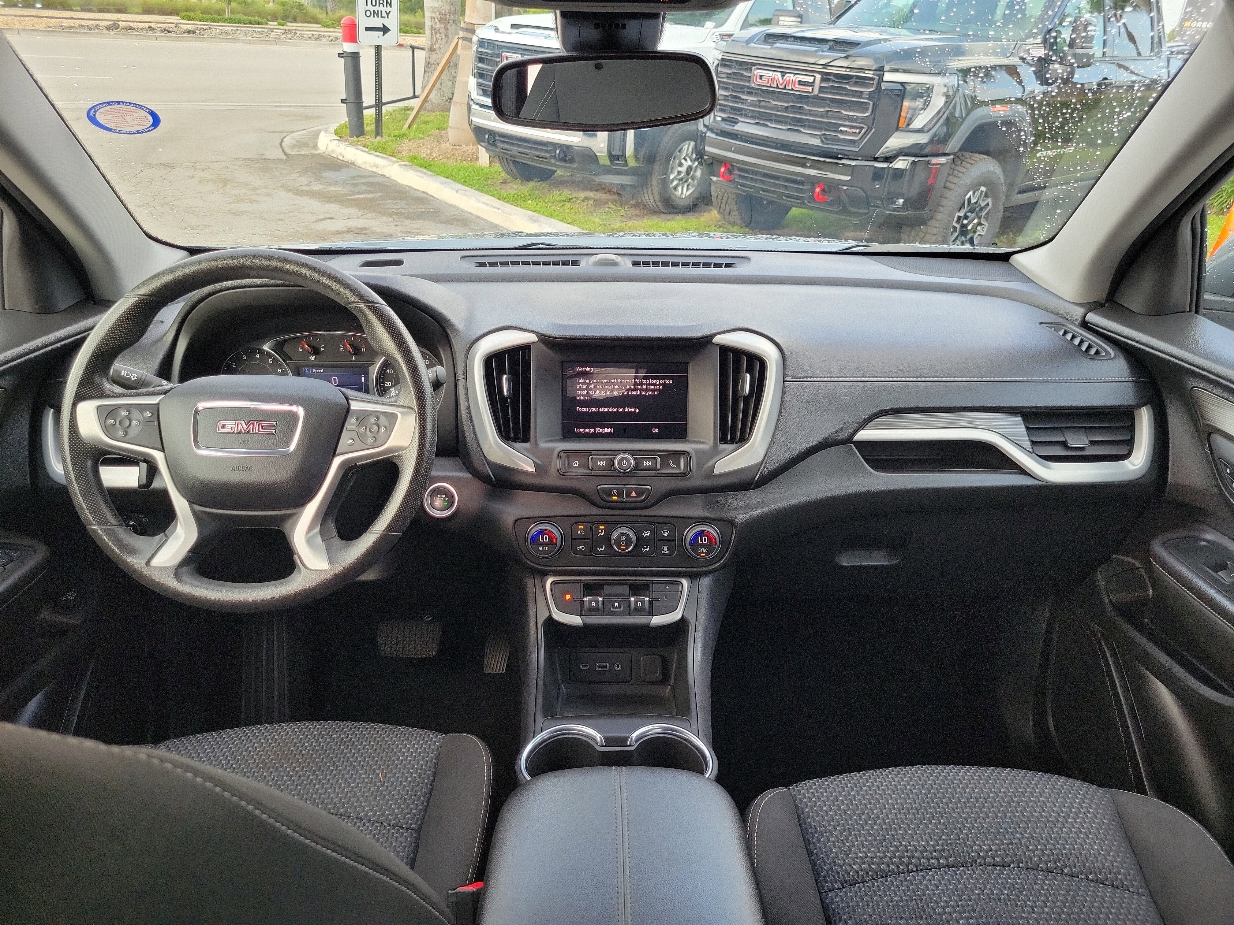 2023 GMC Terrain SLE