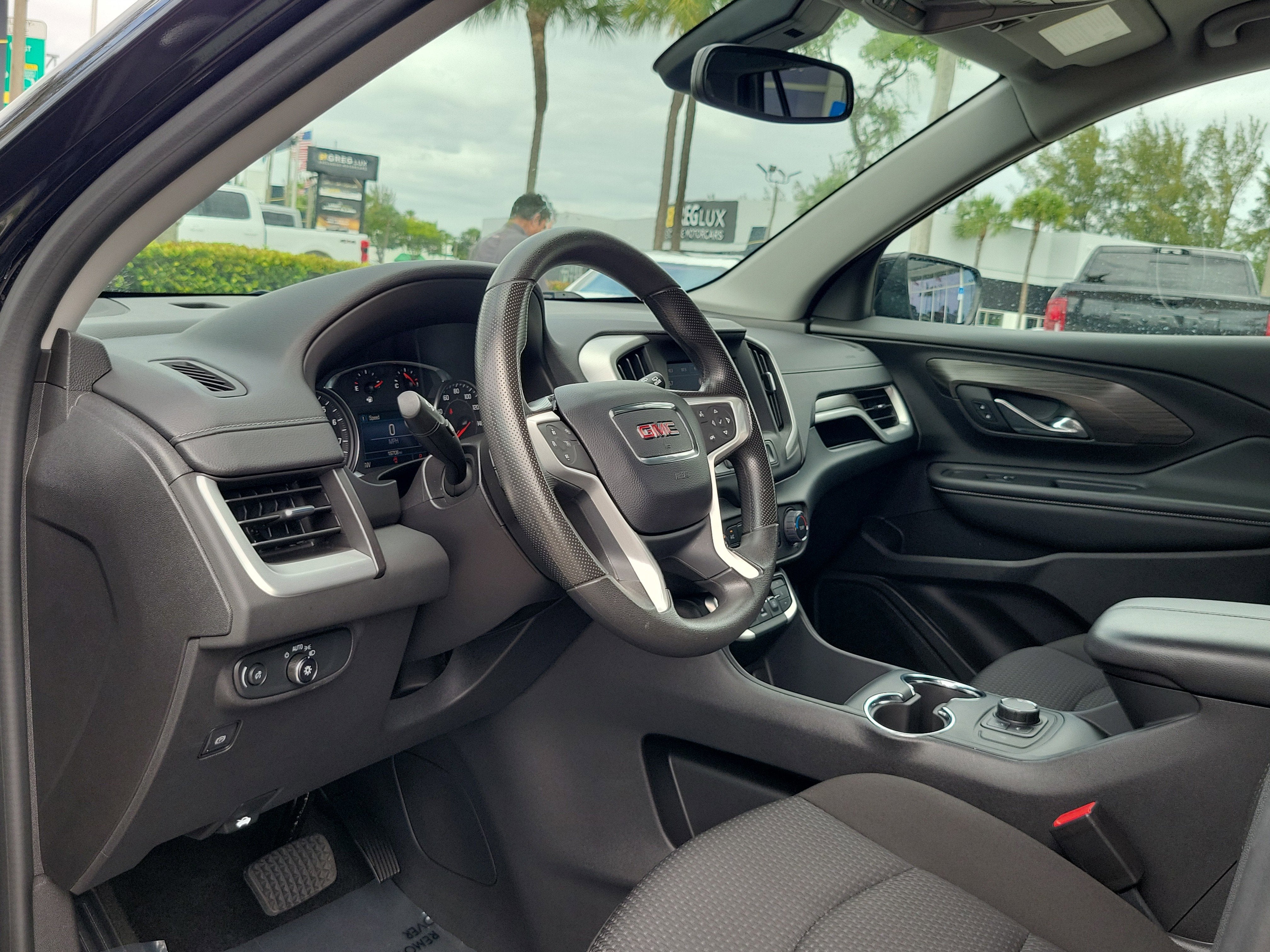 2024 GMC Terrain SLE