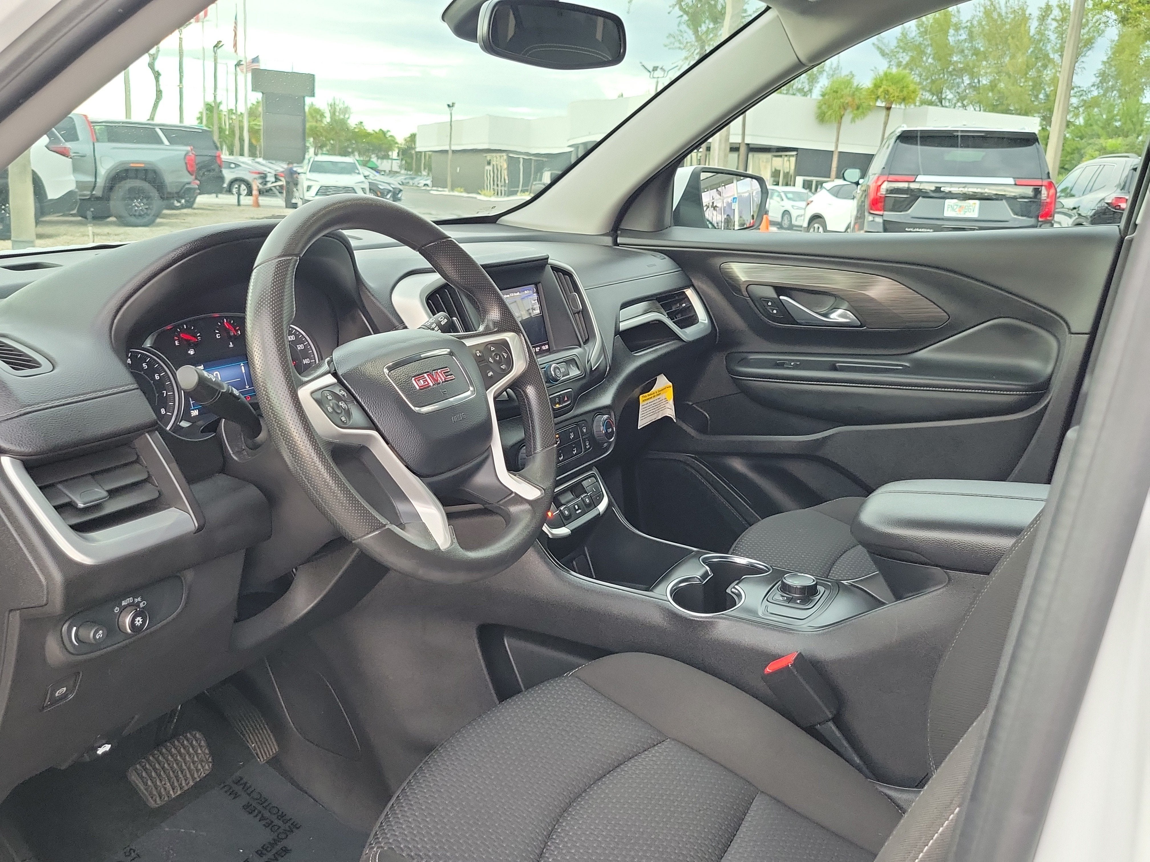 2024 GMC Terrain SLE