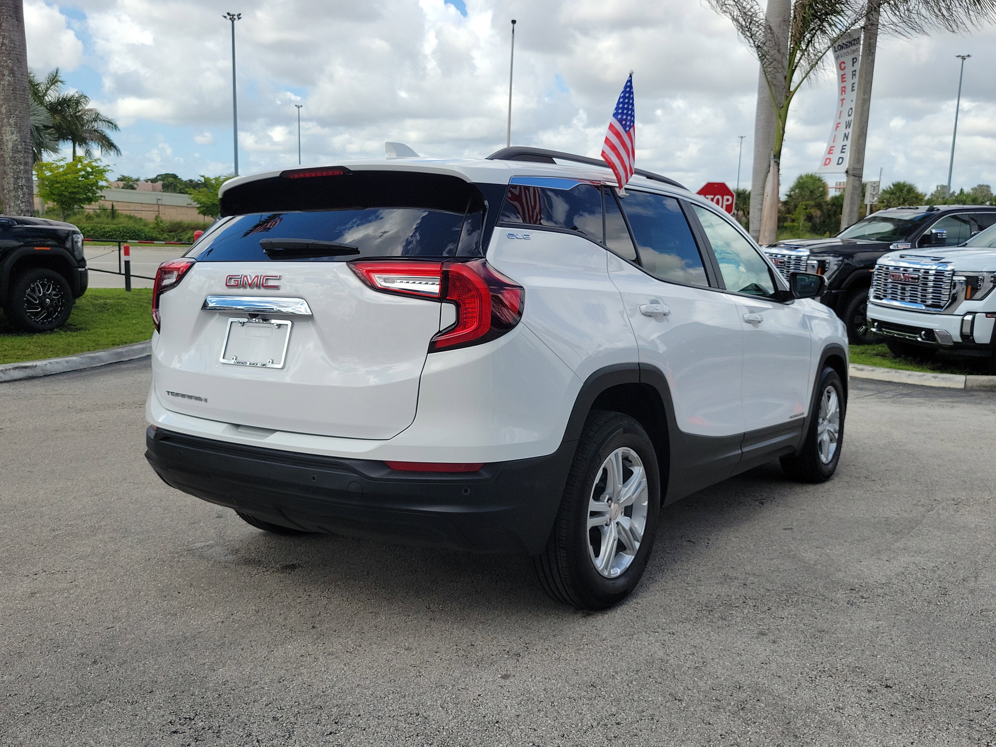 2024 GMC Terrain SLE