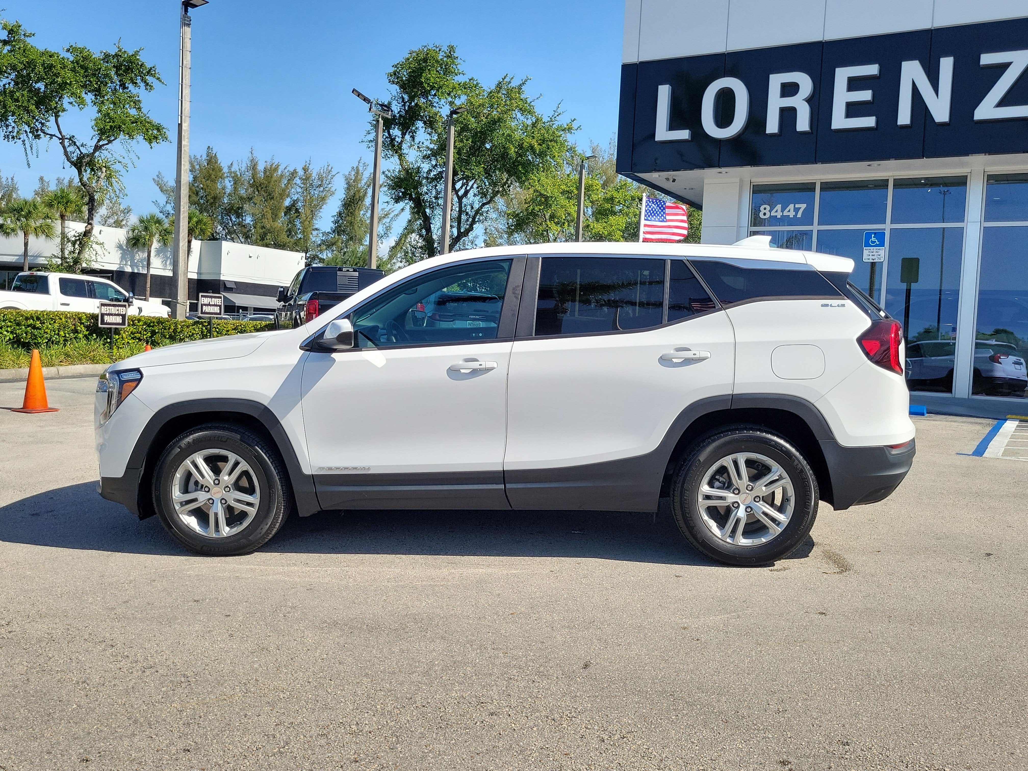 2023 GMC Terrain SLE