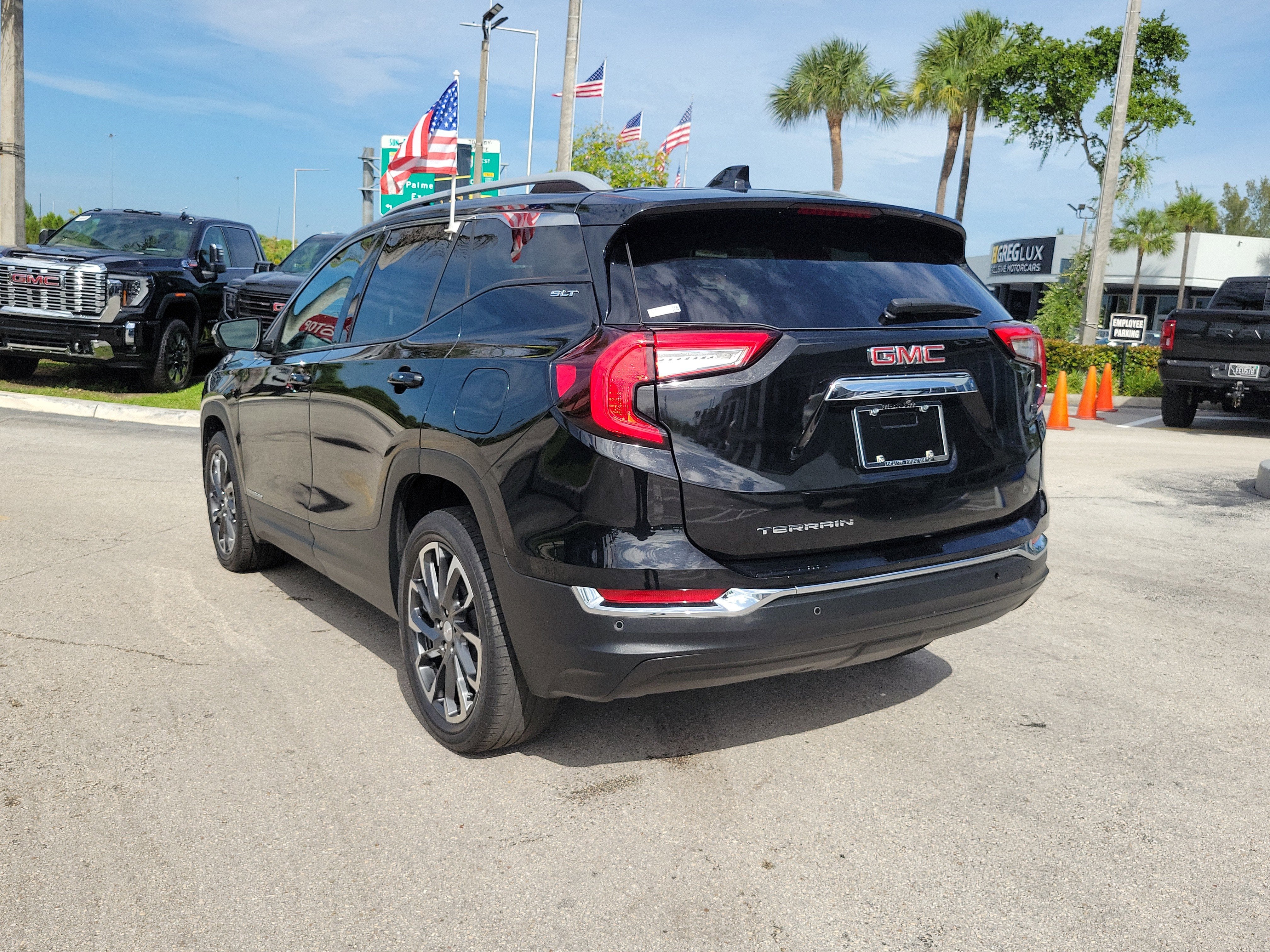 2023 GMC Terrain SLT
