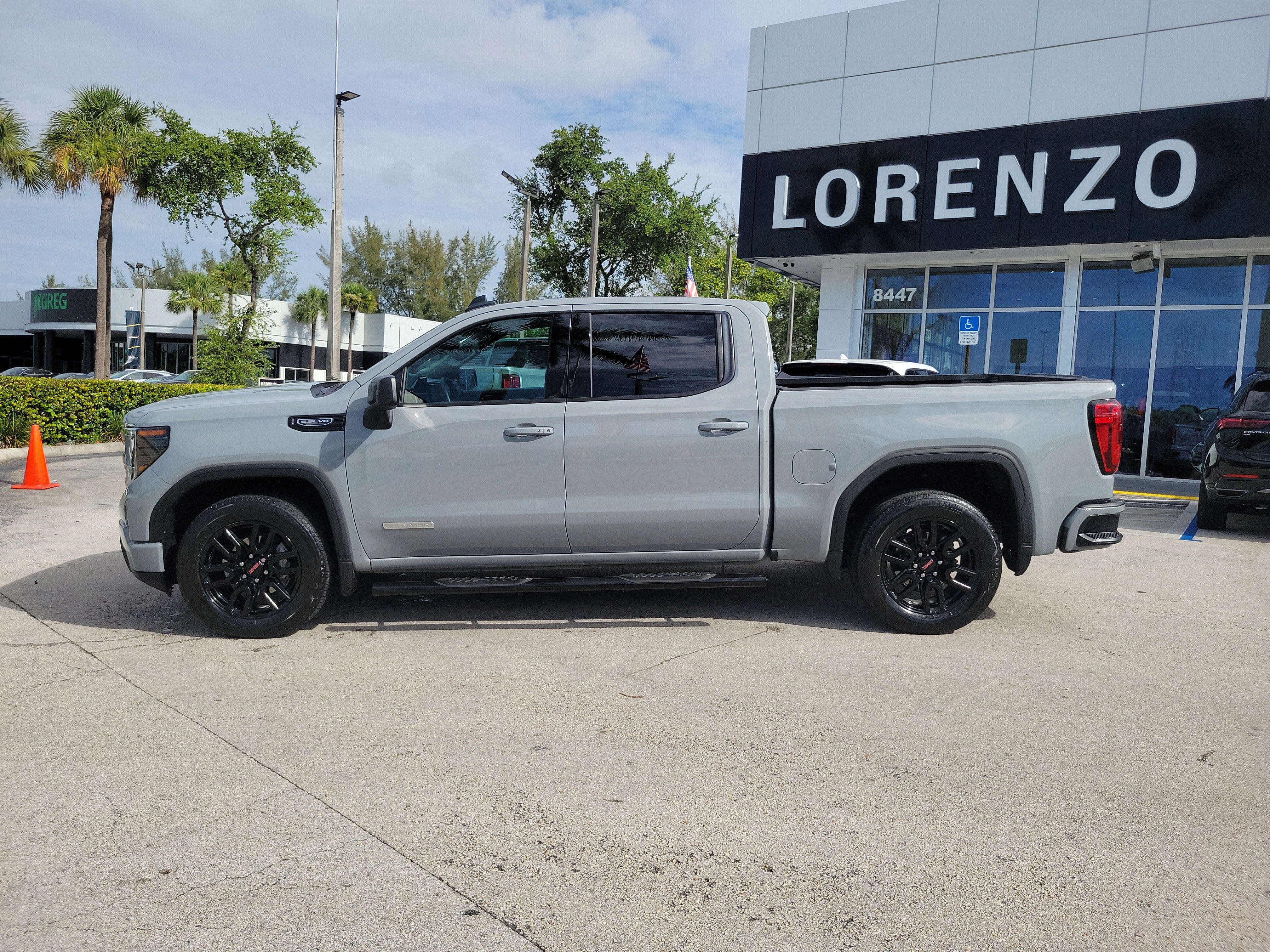 2024 GMC Sierra 1500 Elevation
