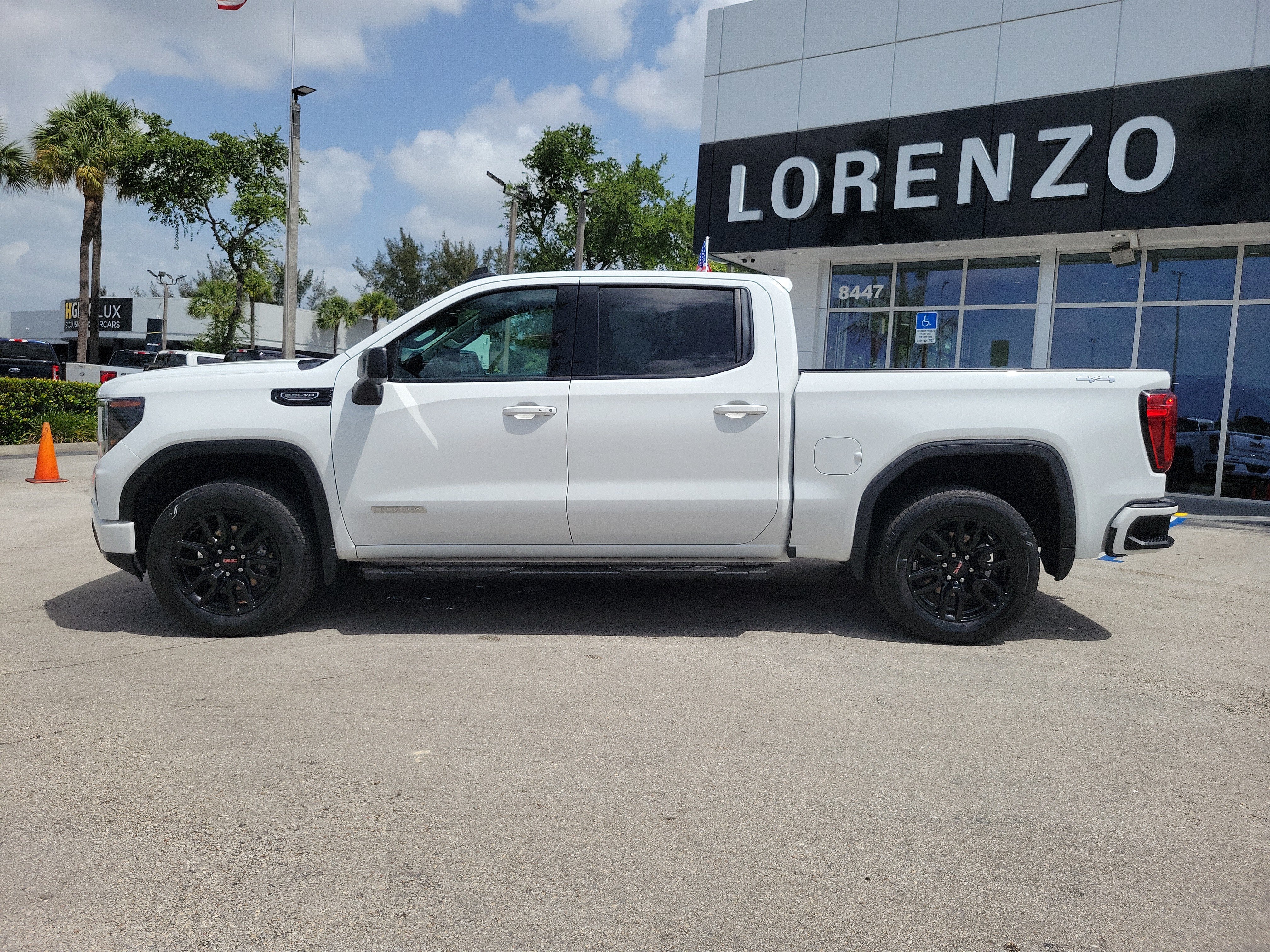 2023 GMC Sierra 1500 Elevation