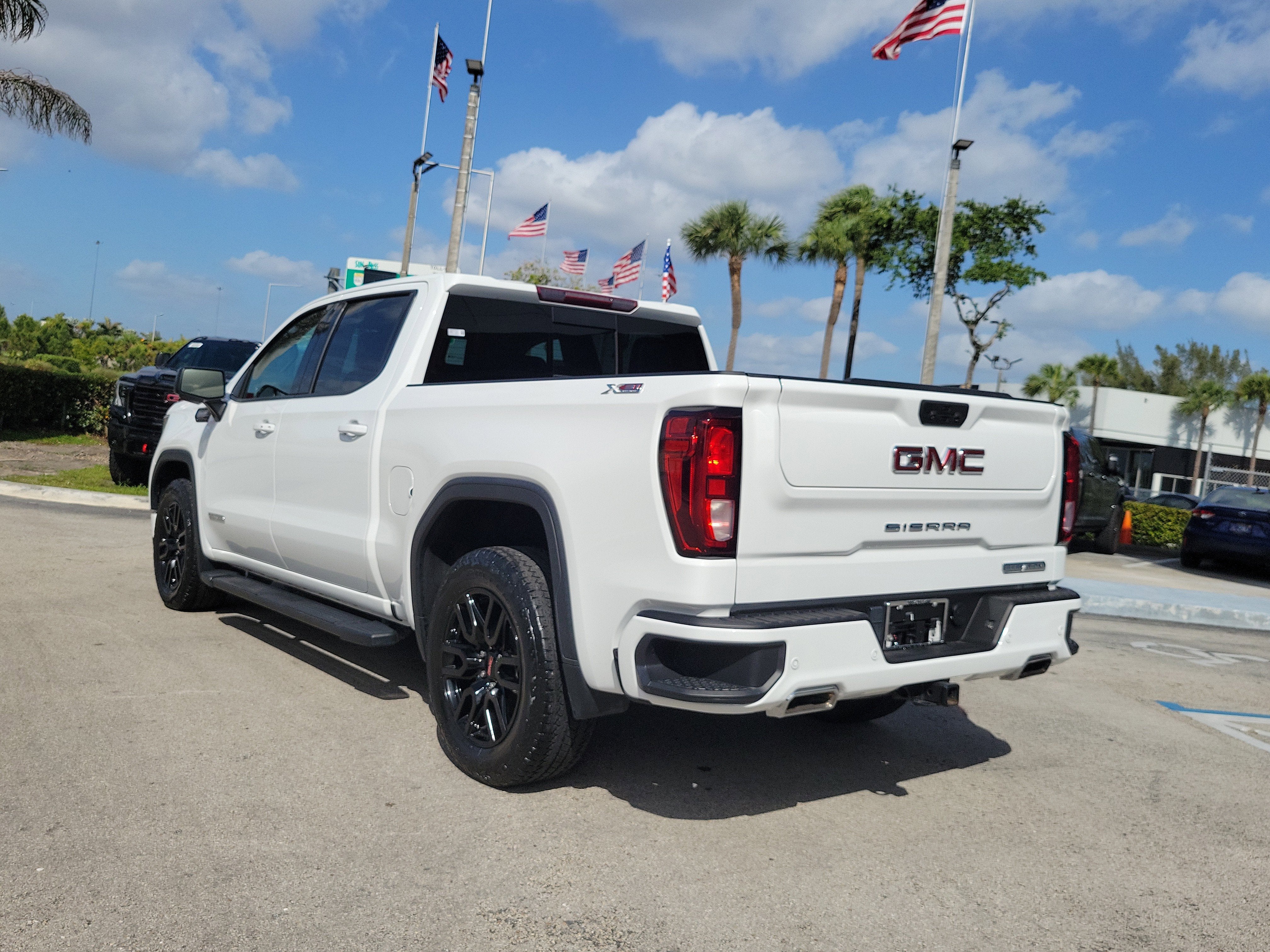 2022 GMC Sierra 1500 Elevation
