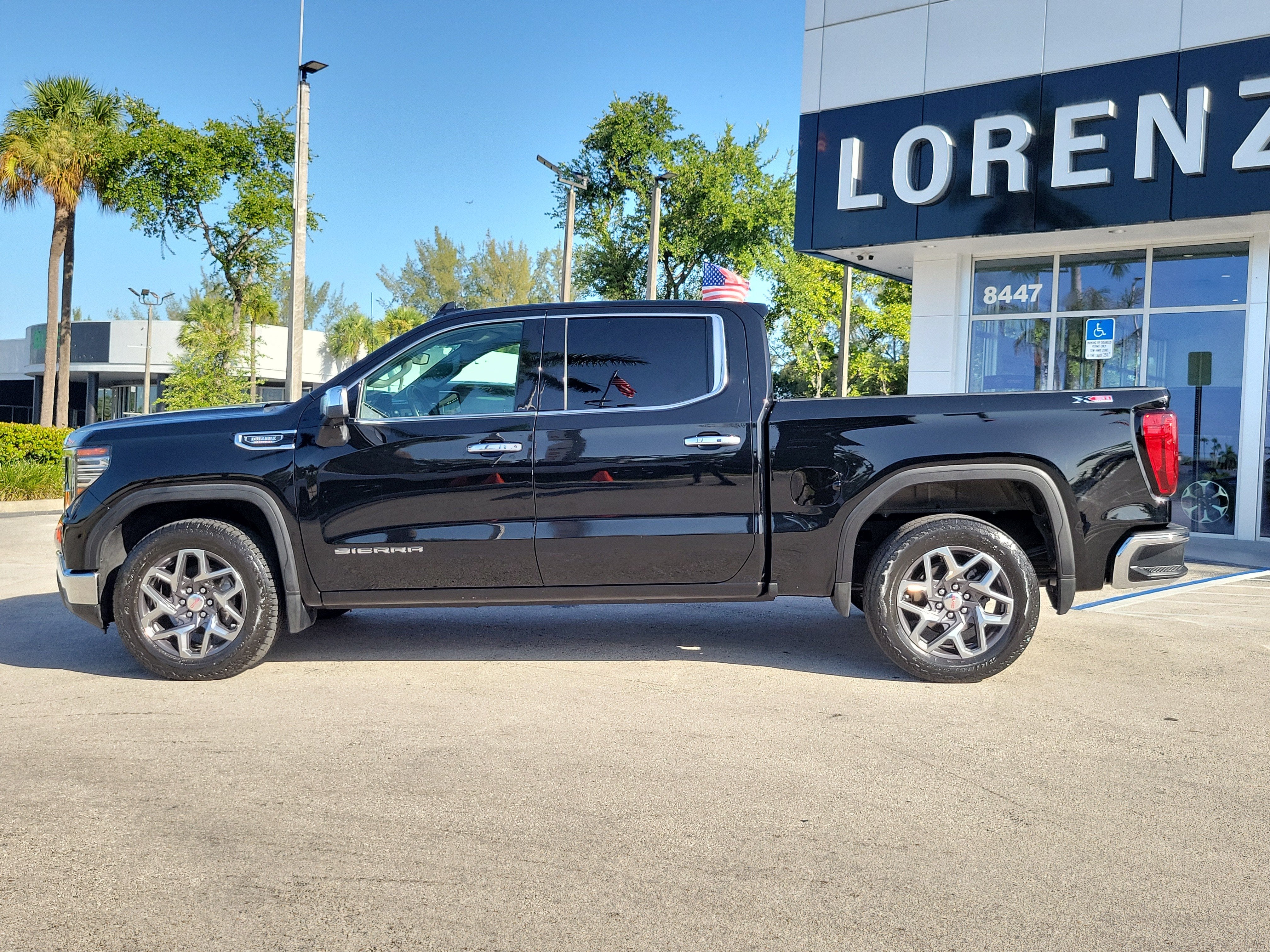 2023 GMC Sierra 1500 SLT