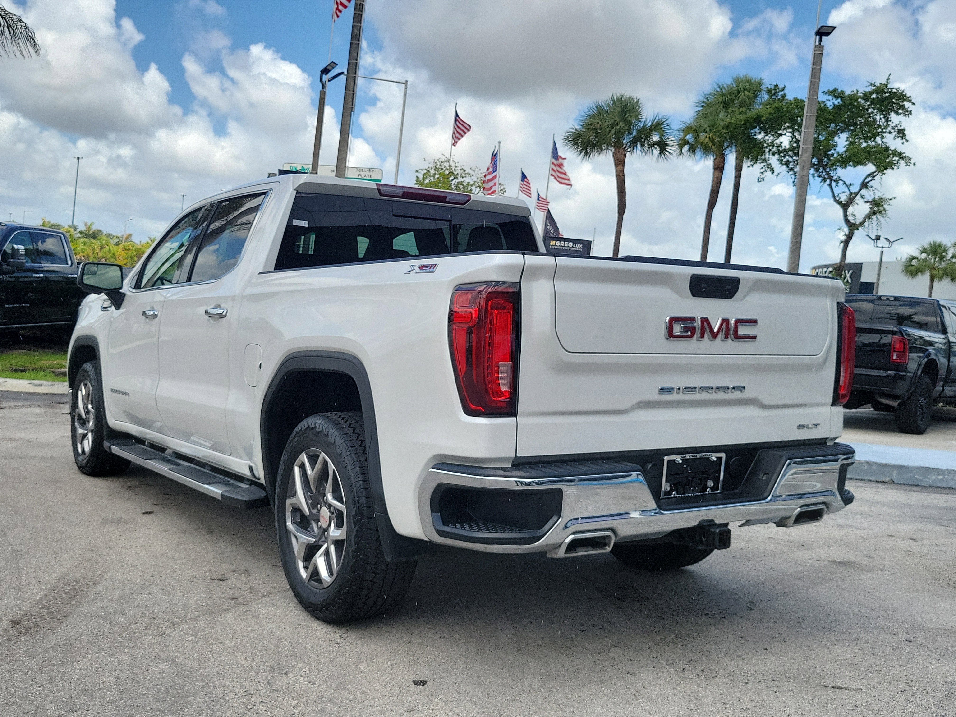 2023 GMC Sierra 1500 SLT