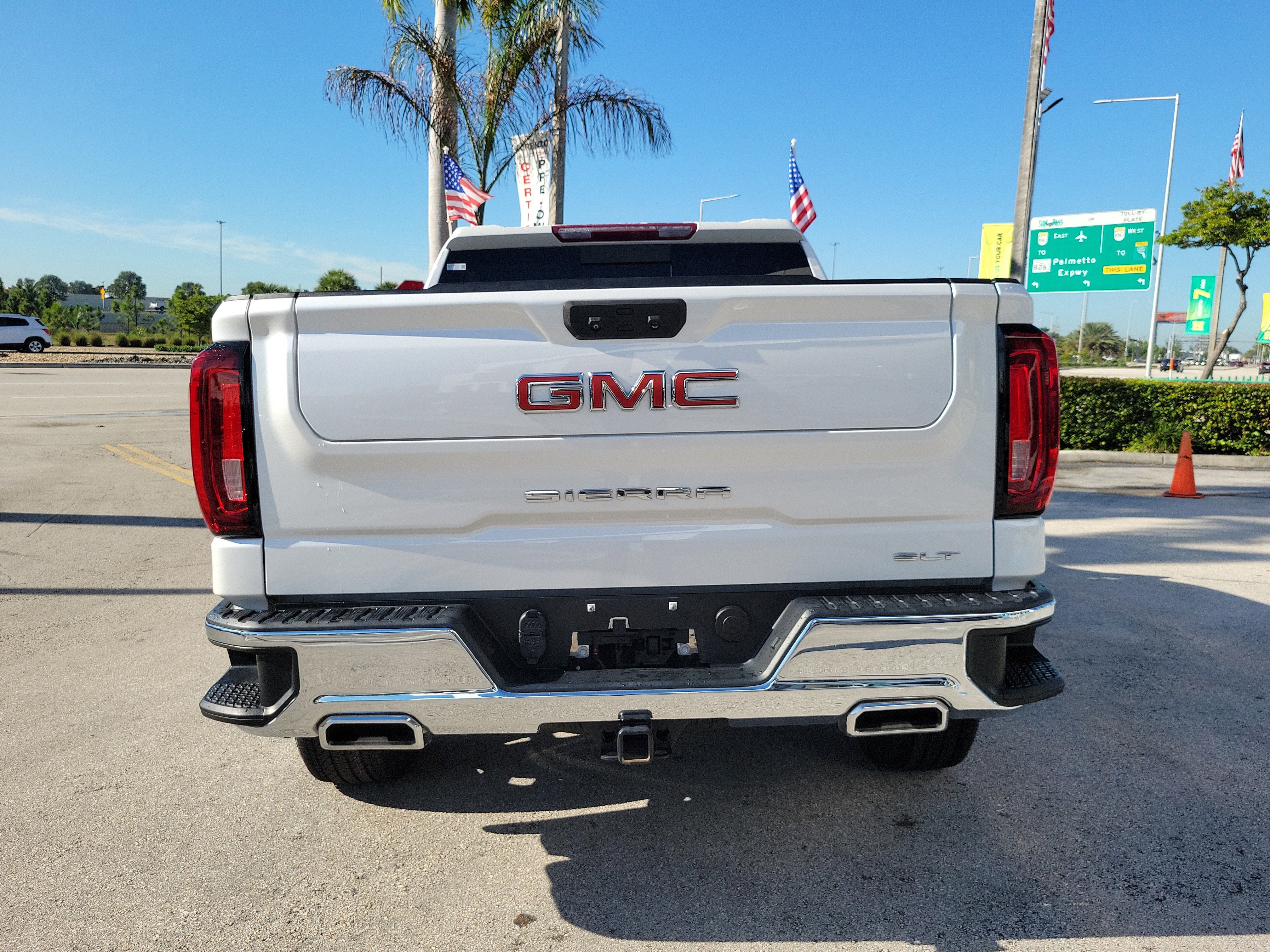 2023 GMC Sierra 1500 SLT