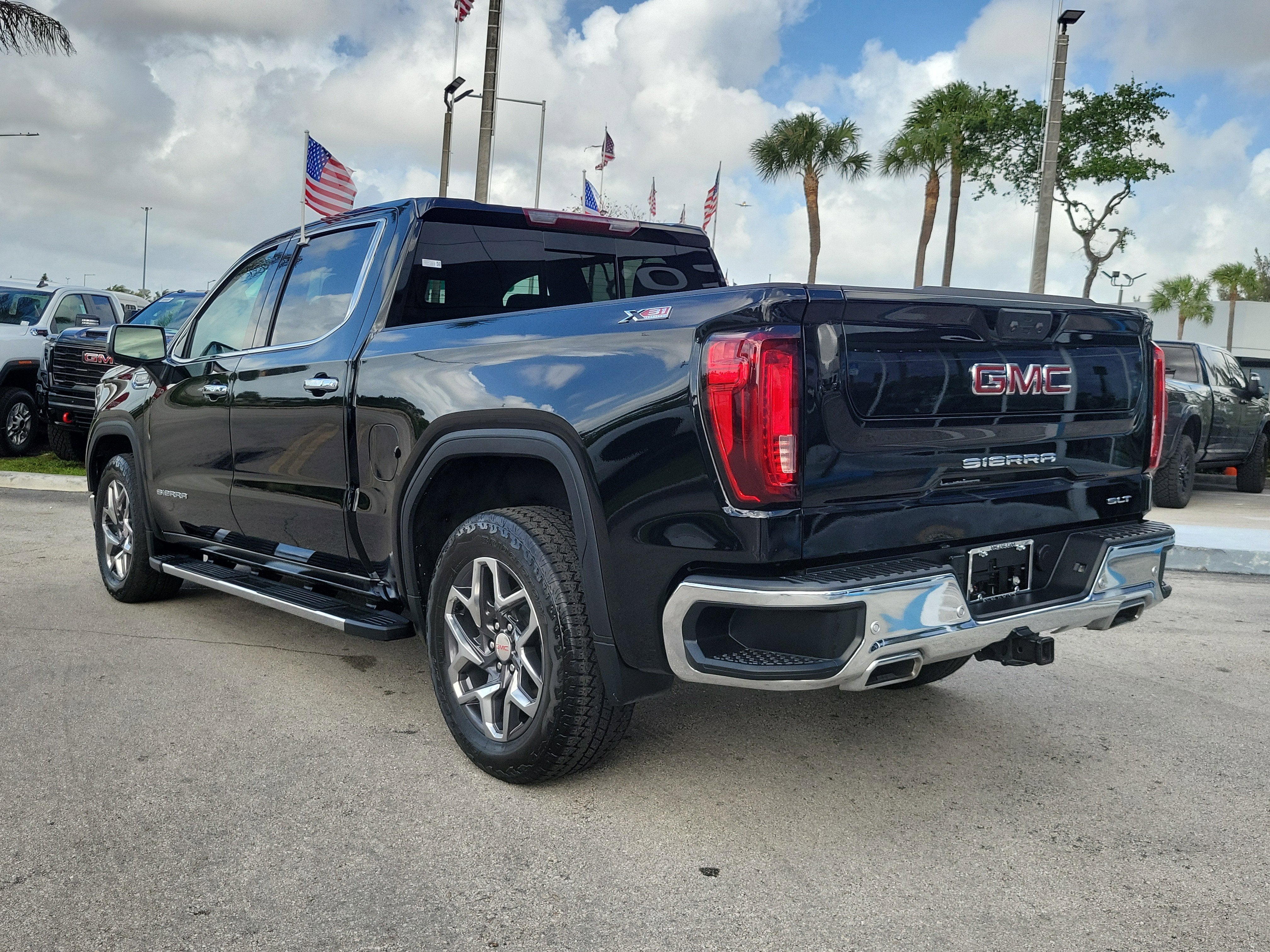 2024 GMC Sierra 1500 SLT