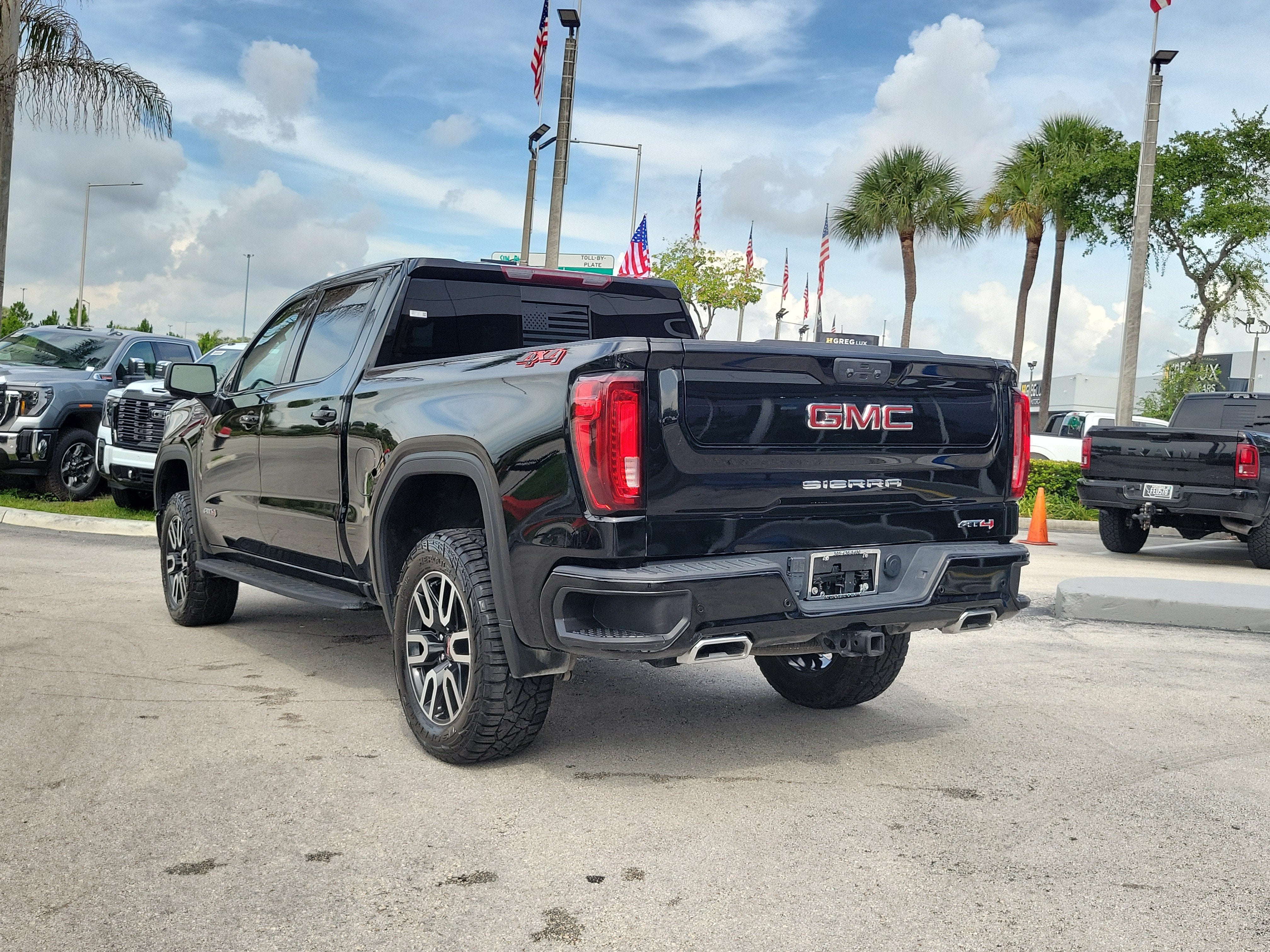 2024 GMC Sierra 1500 AT4