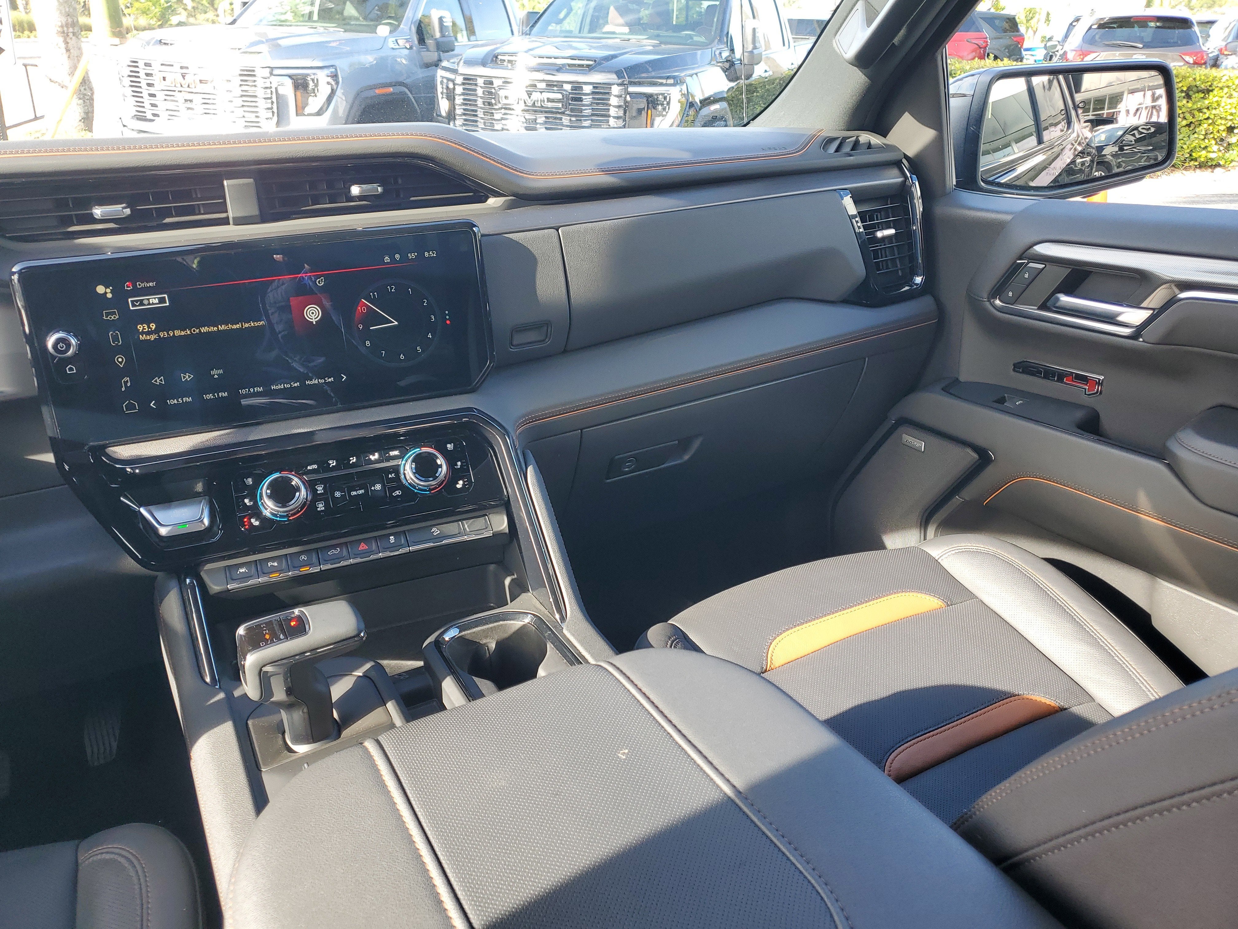 2024 GMC Sierra 1500 AT4