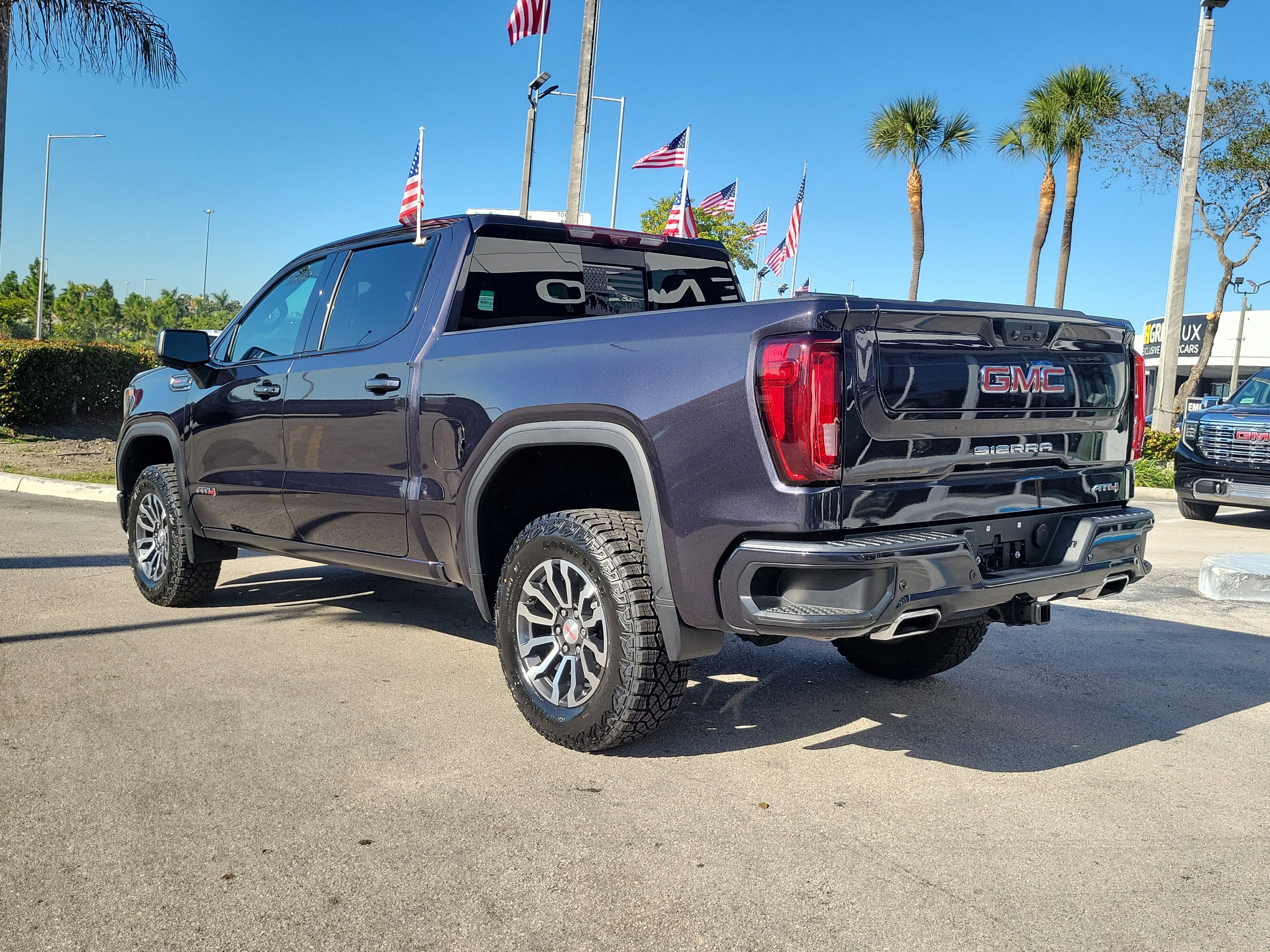 2023 GMC Sierra 1500 AT4