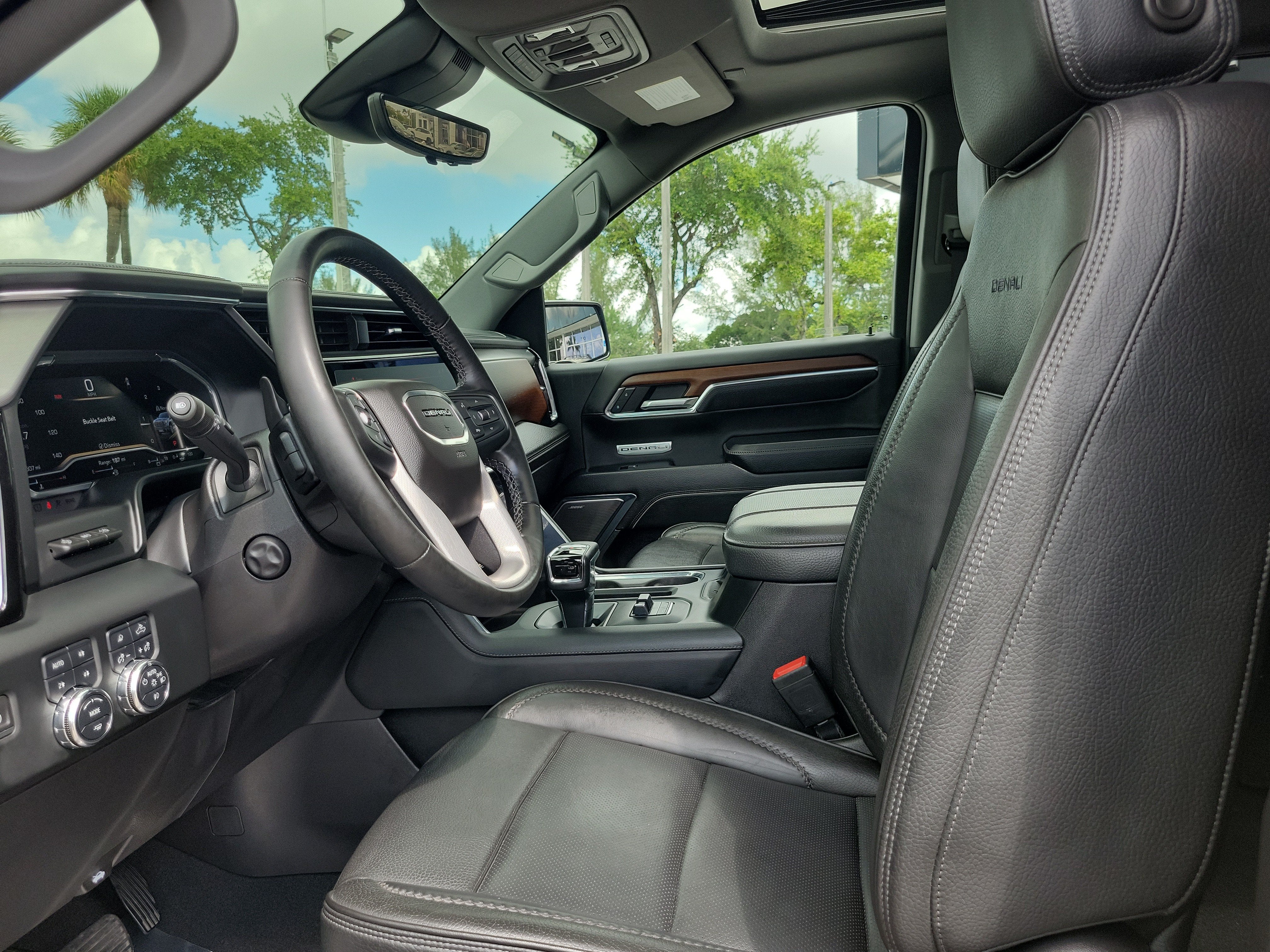 2023 GMC Sierra 1500 Denali