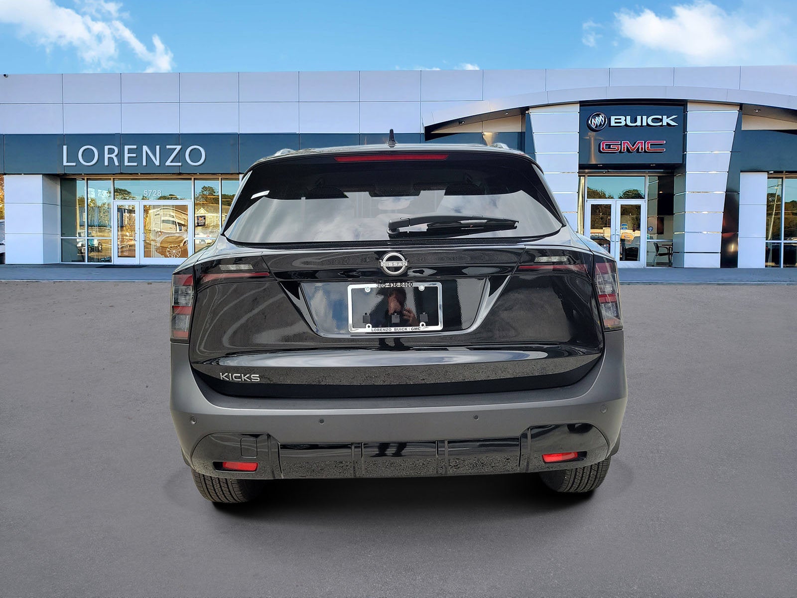 2026 Nissan Kicks SV