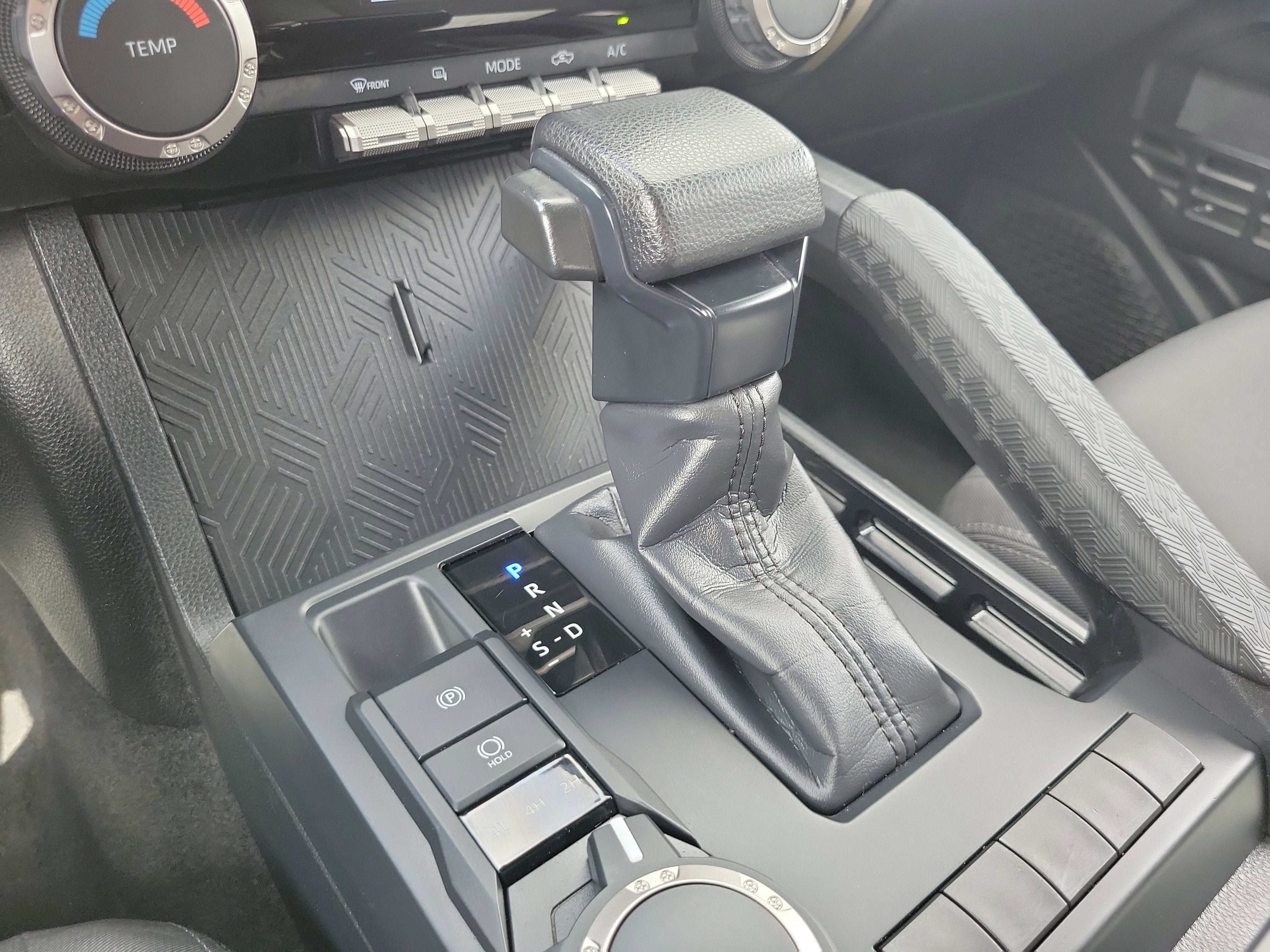 2024 Toyota Tacoma 4WD SR