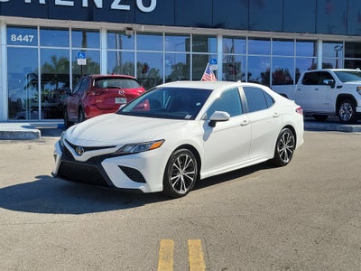 2020 Toyota Camry SE