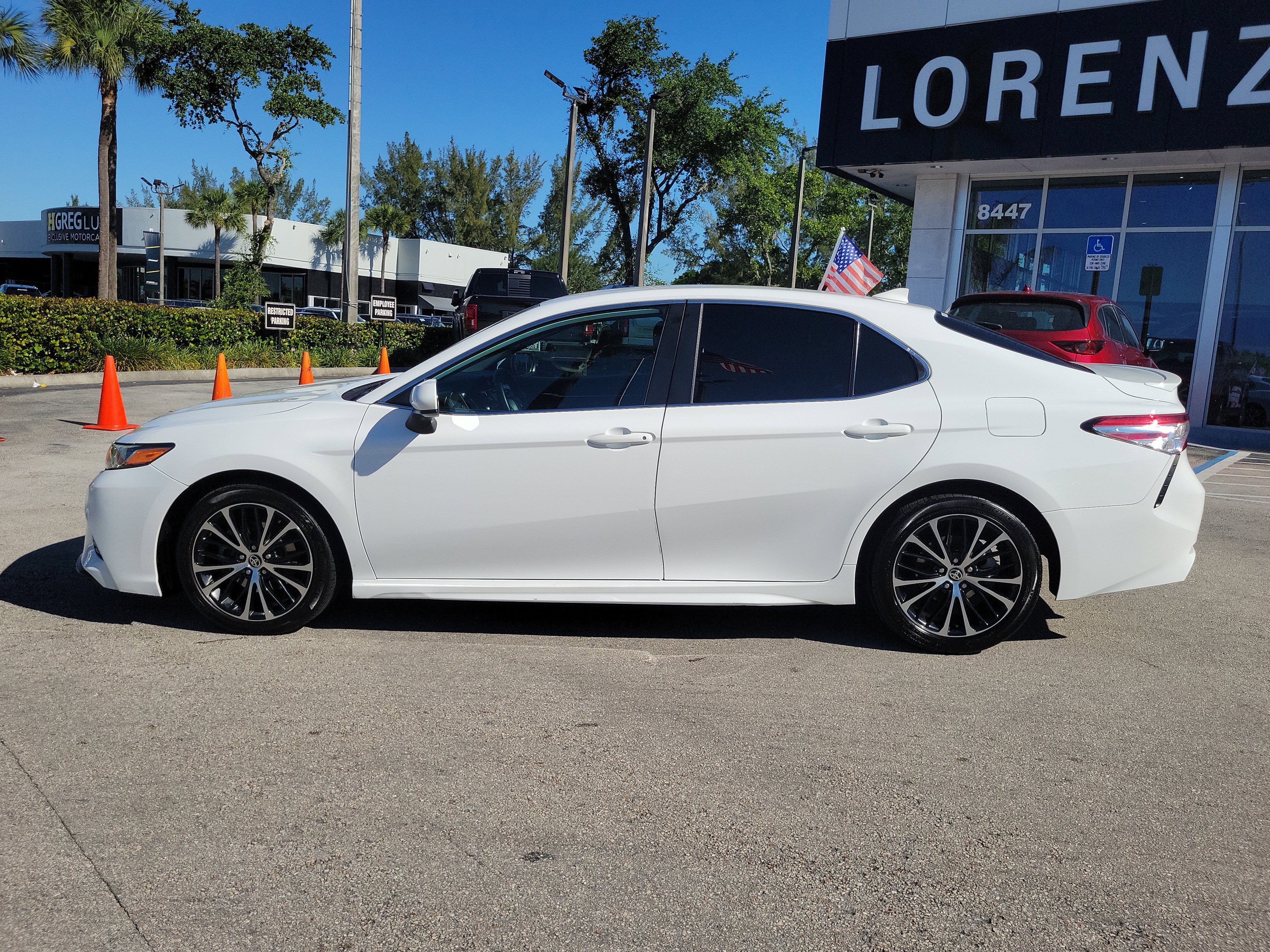 2020 Toyota Camry SE