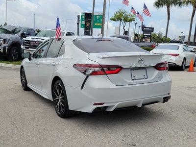 2024 Toyota Camry SE