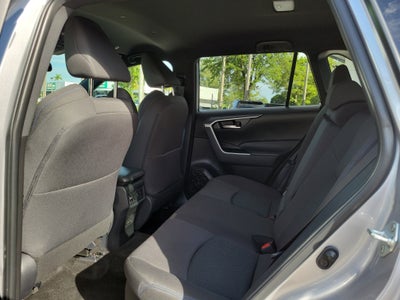 2024 Toyota RAV4 Hybrid SE