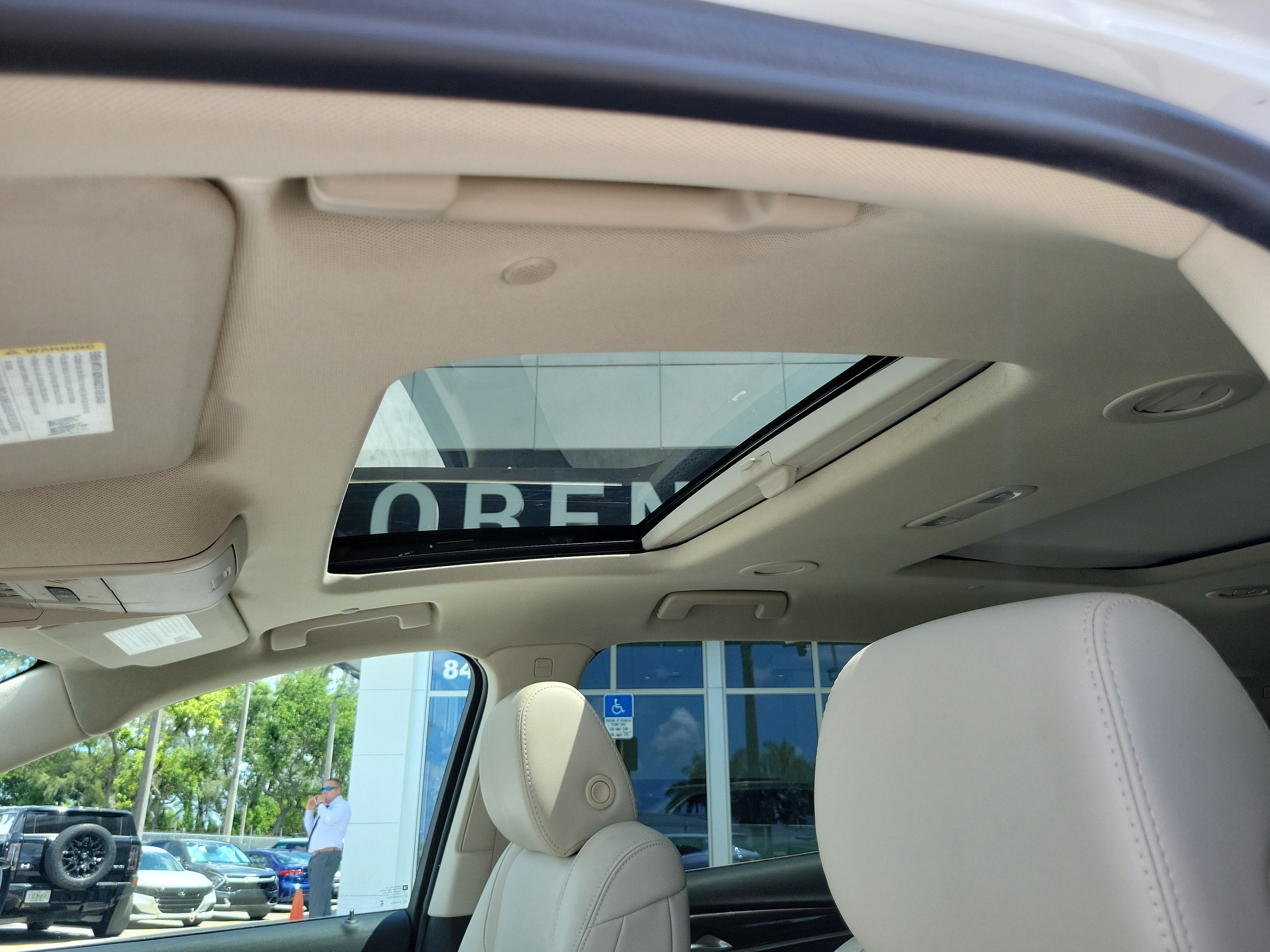 2024 Buick Enclave Essence