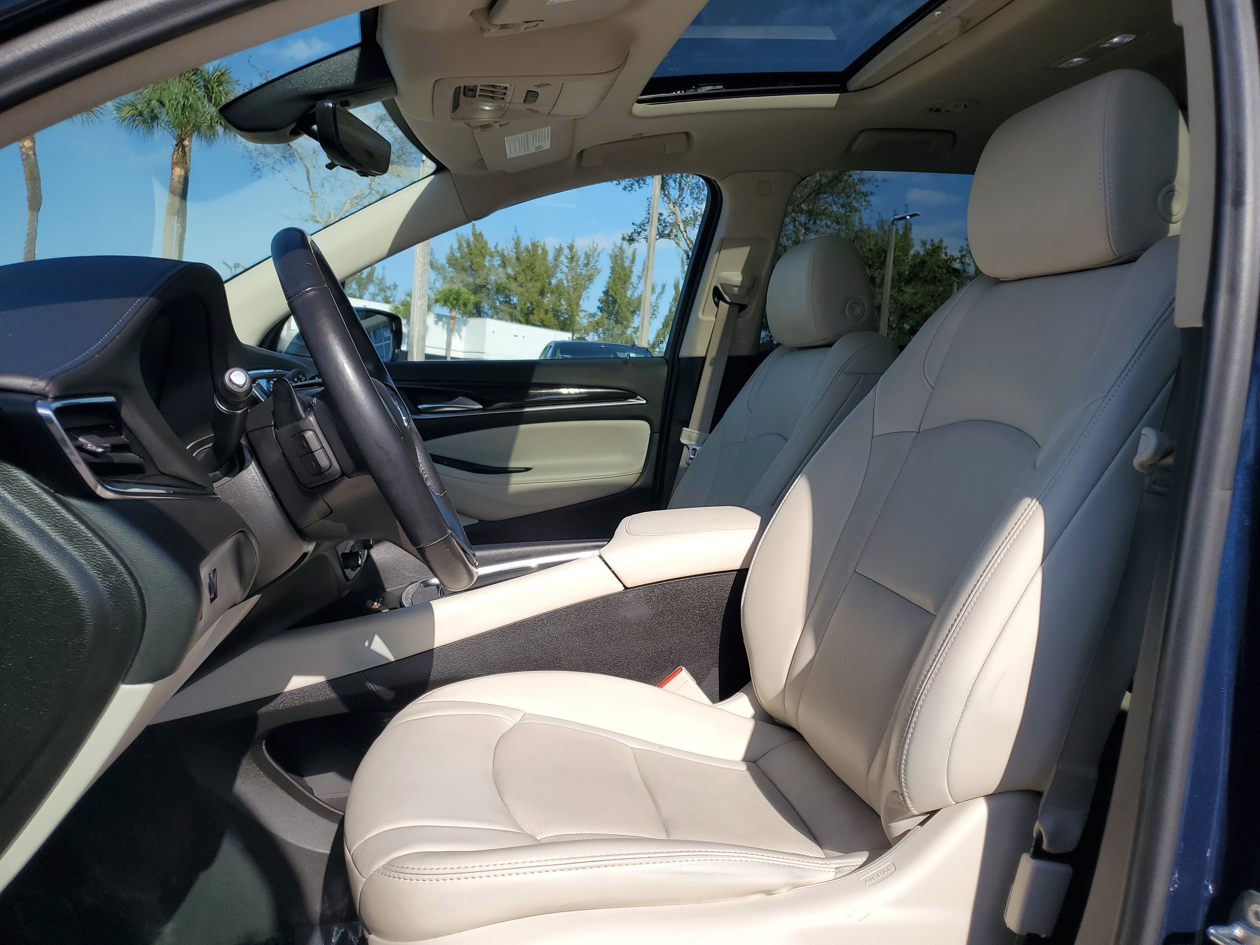 2022 Buick Enclave Essence