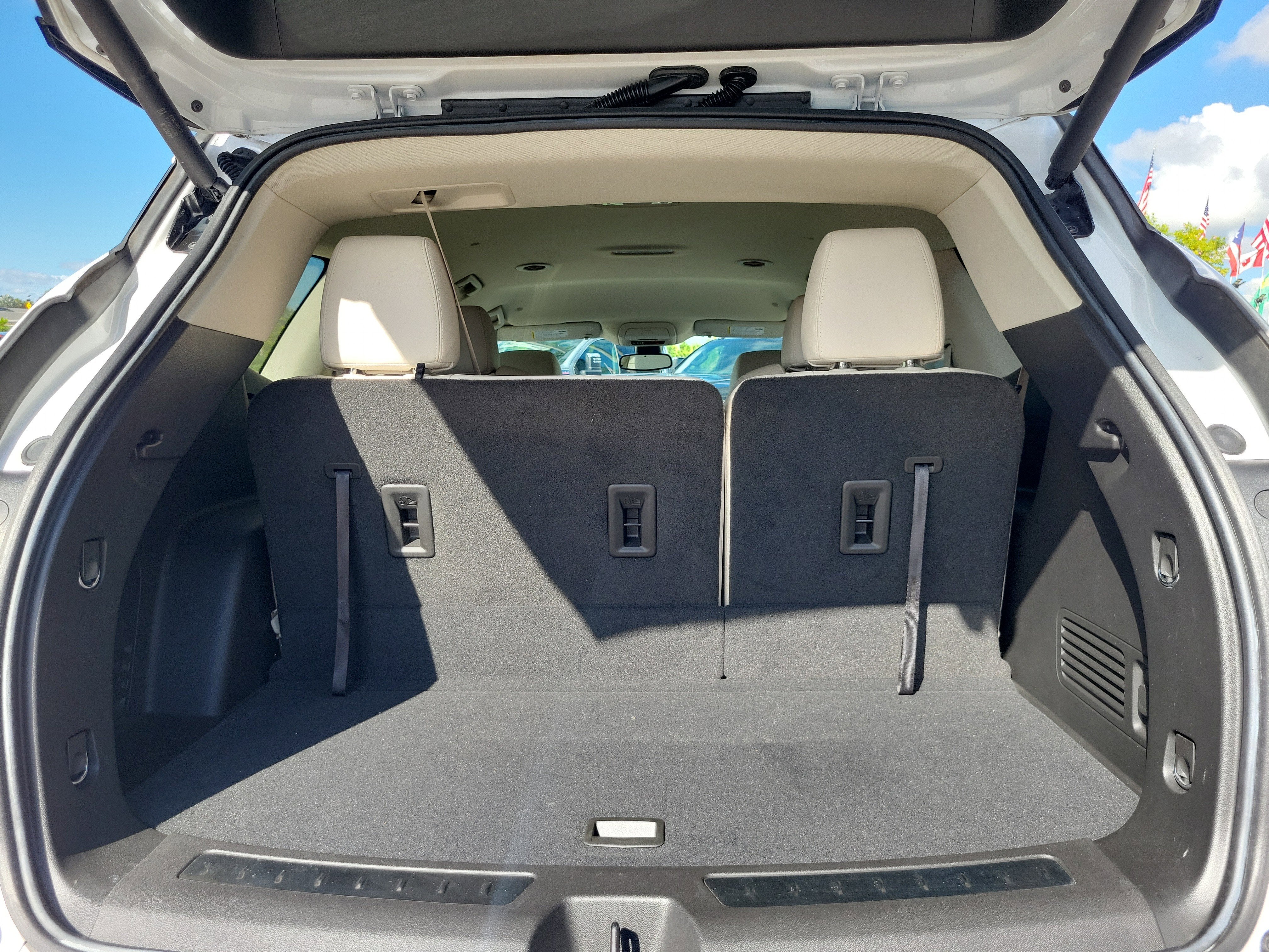 2022 Buick Enclave Essence