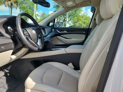2022 Buick Enclave Essence