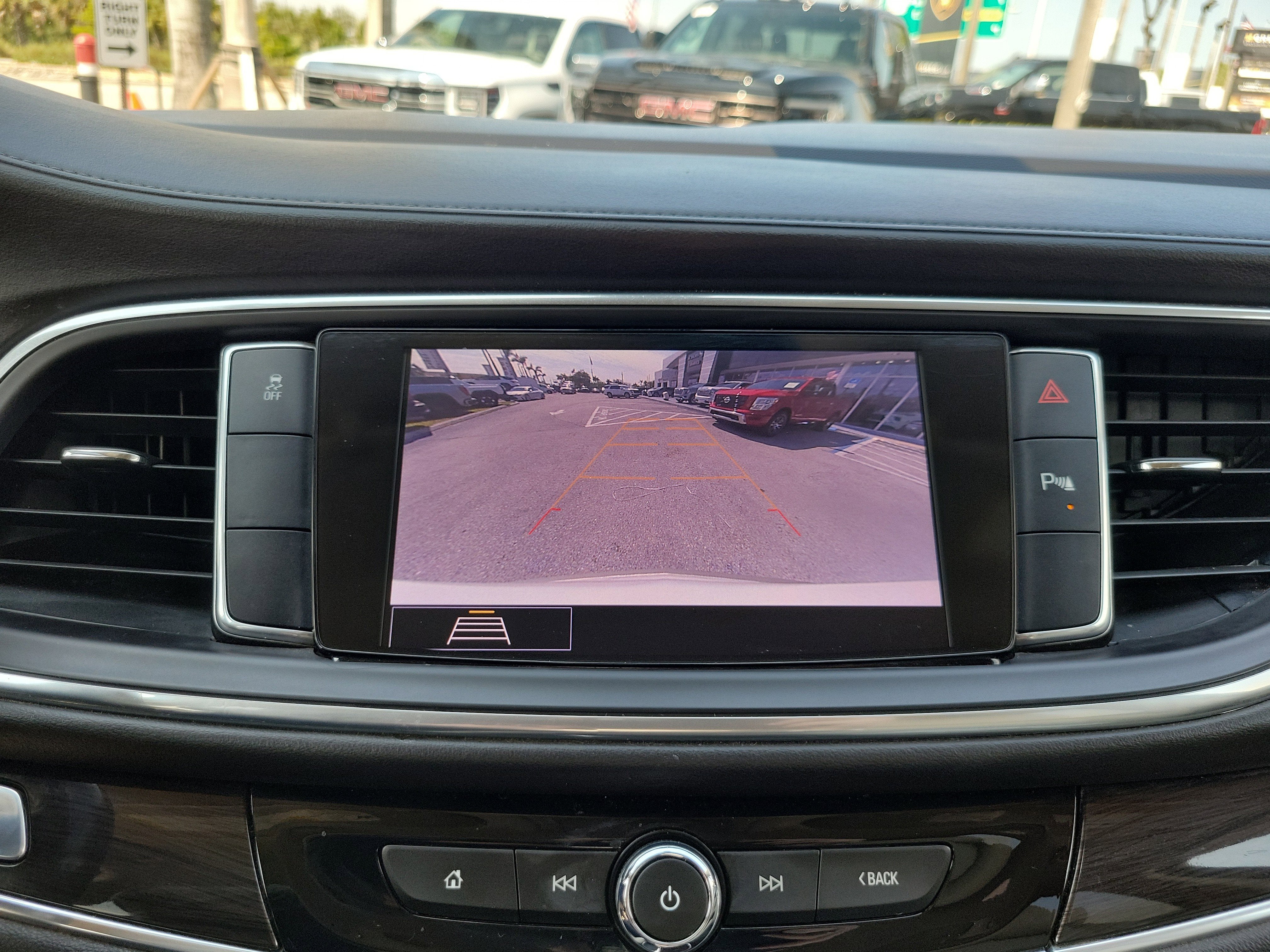 2020 Buick Enclave Essence
