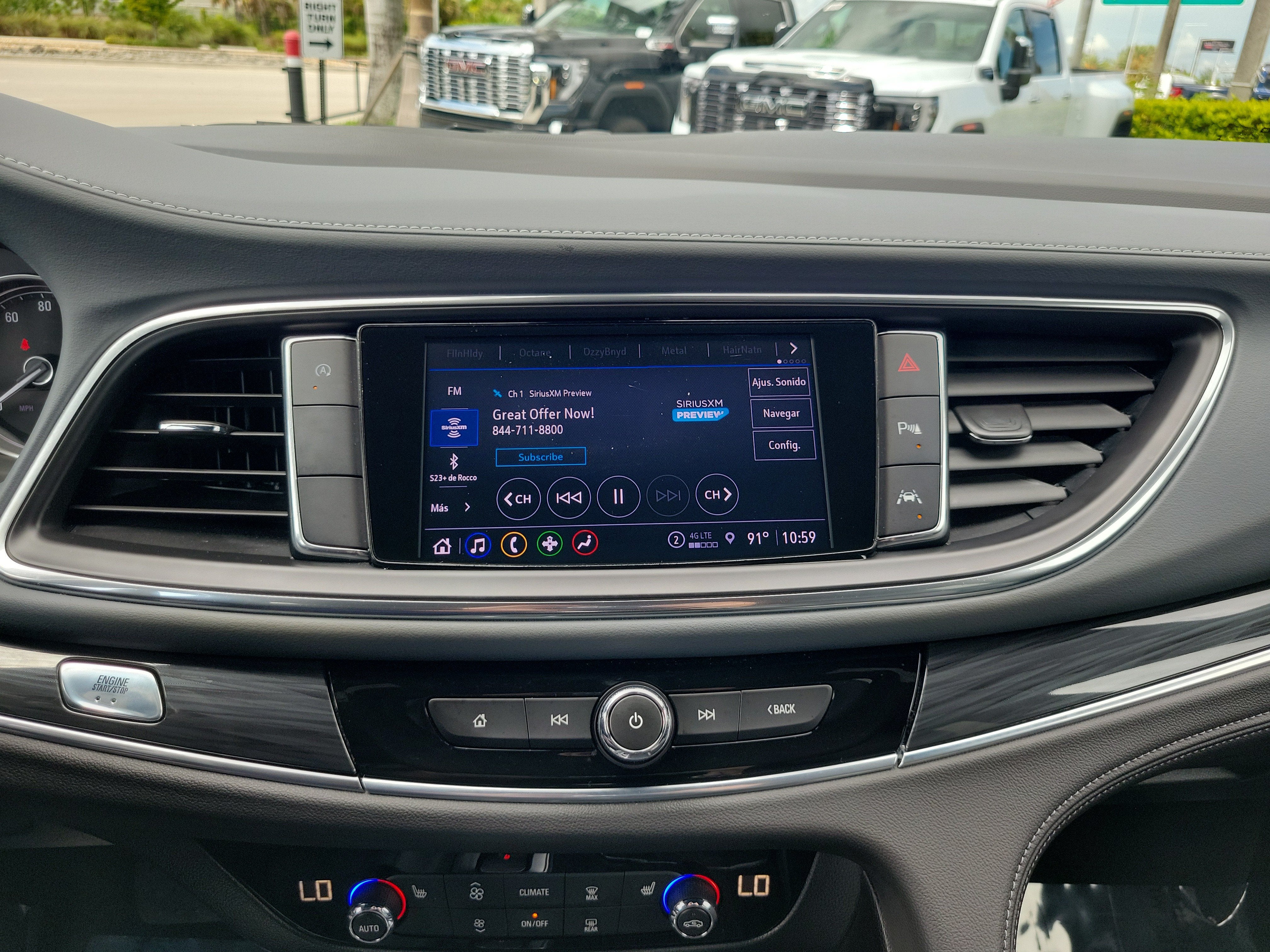 2022 Buick Enclave Essence