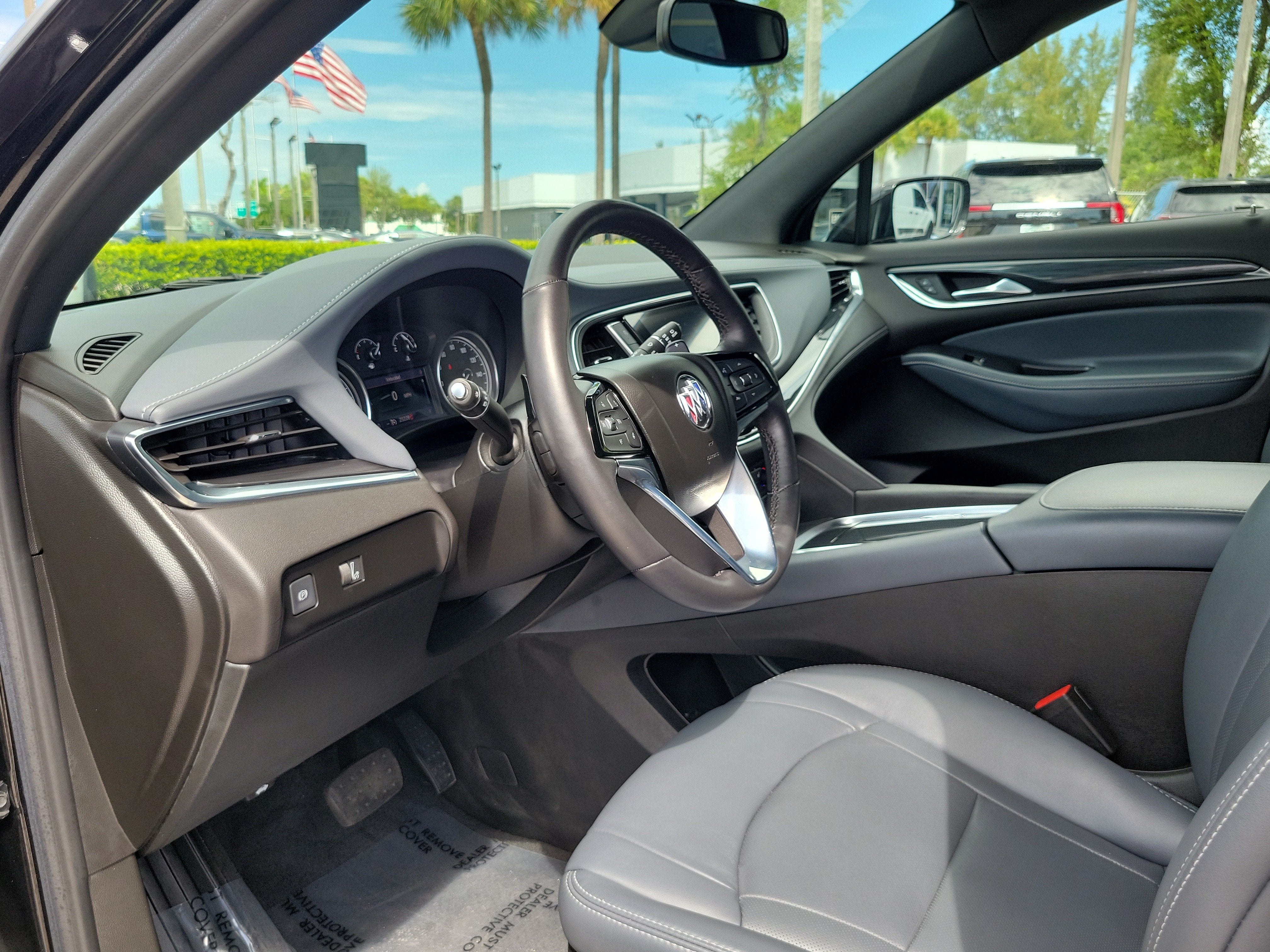 2022 Buick Enclave Essence