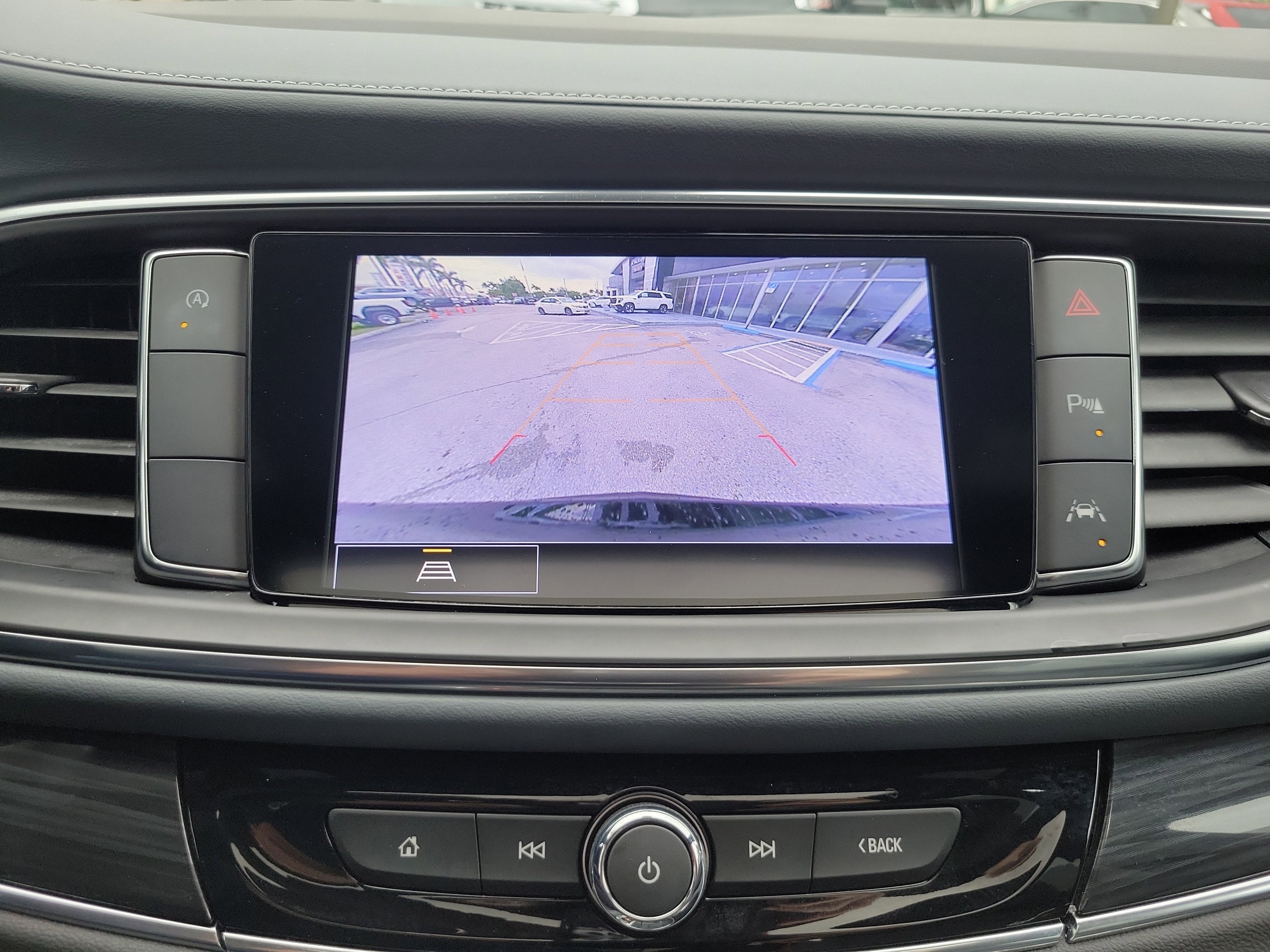 2024 Buick Enclave Essence