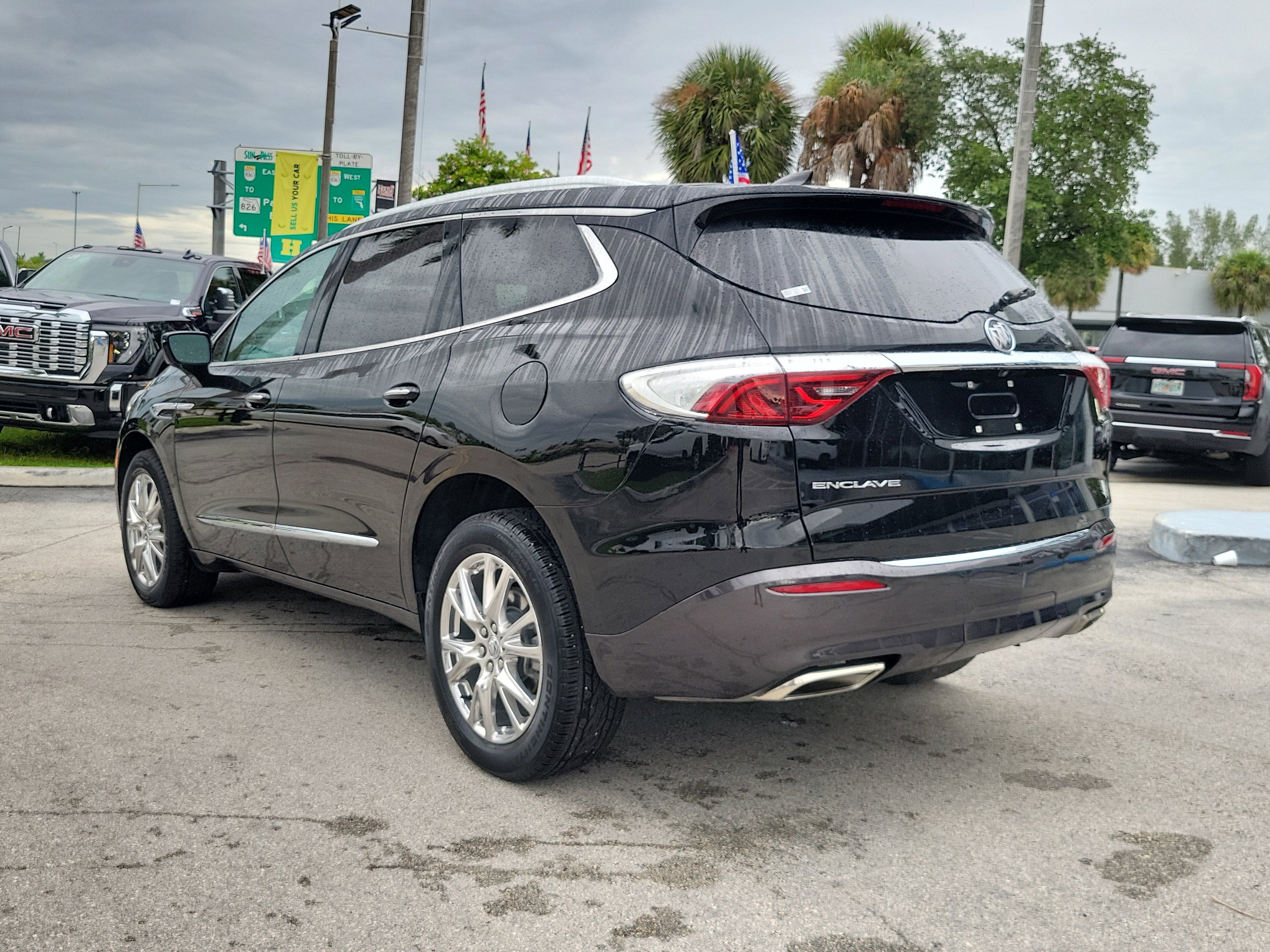 2024 Buick Enclave Essence