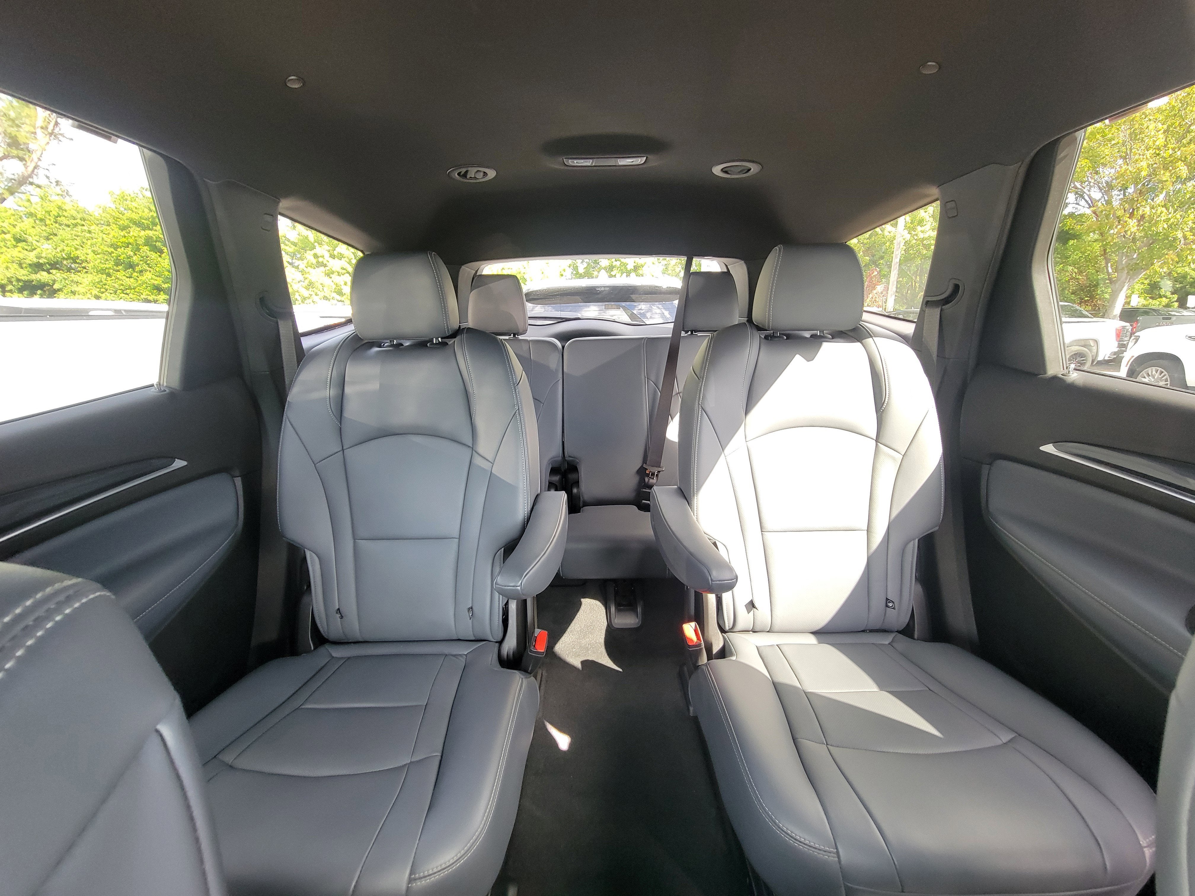 2022 Buick Enclave Essence