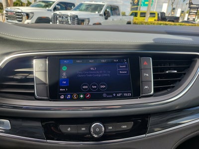 2022 Buick Enclave Essence