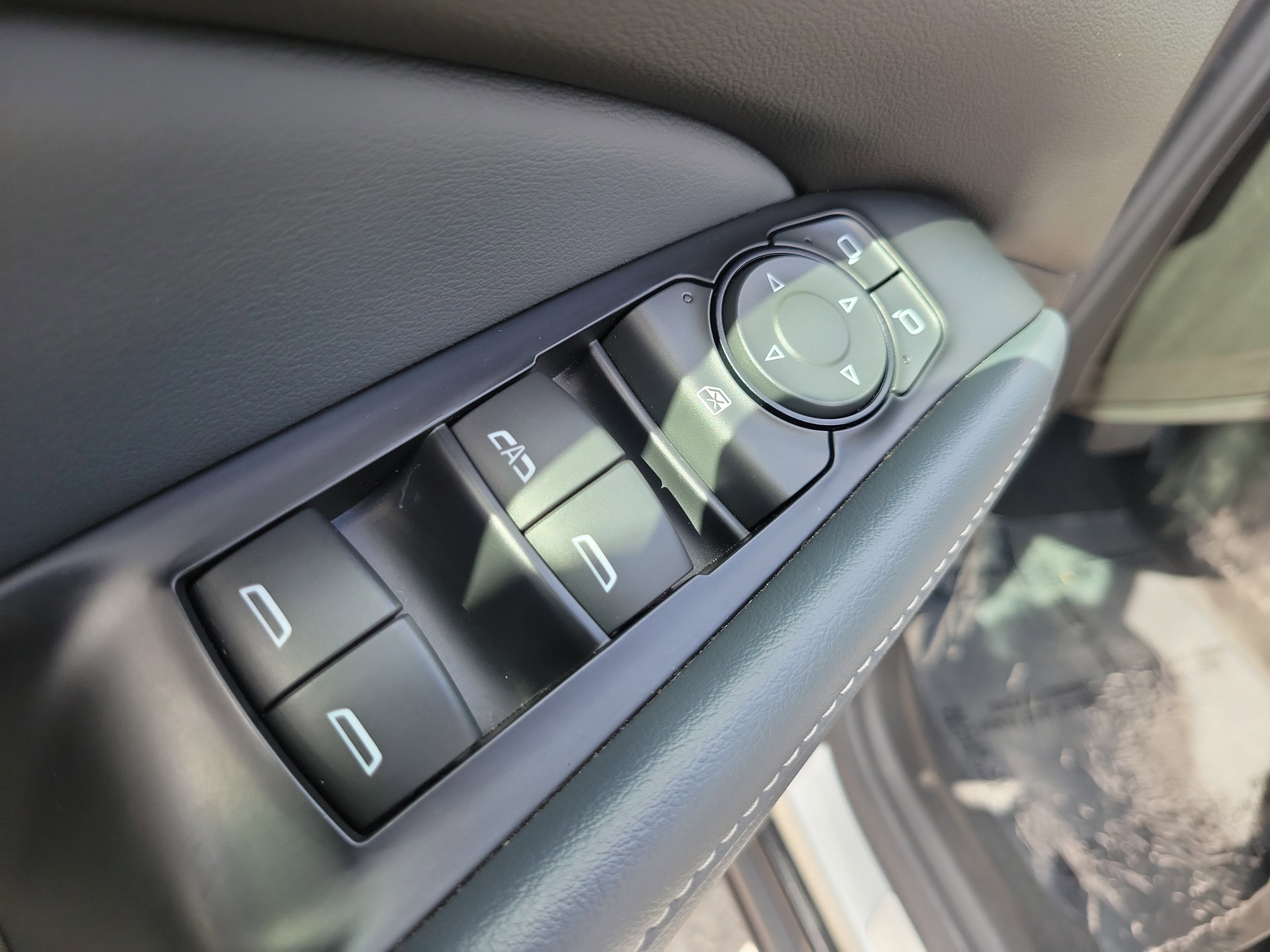 2022 Buick Enclave Essence