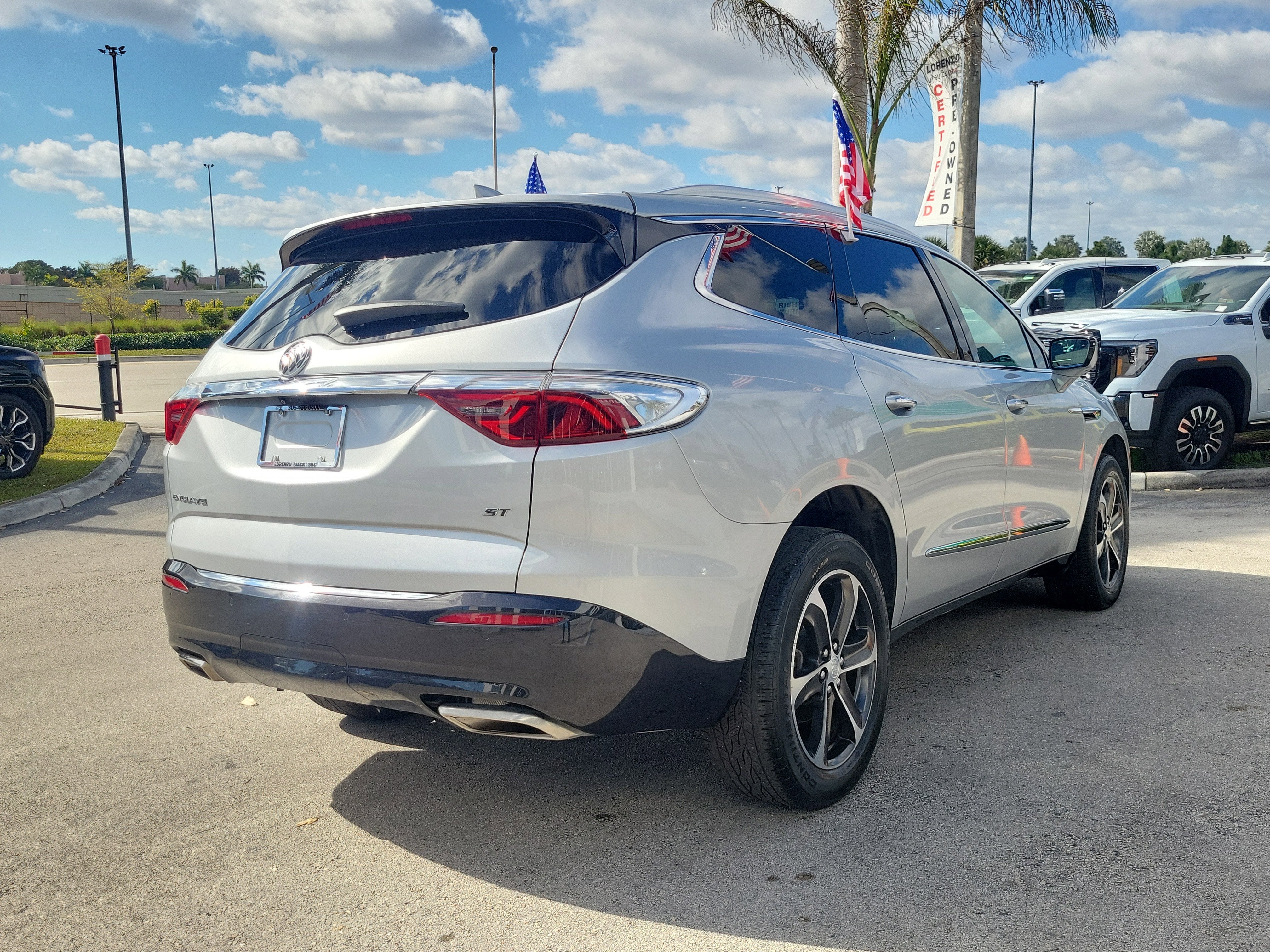 2022 Buick Enclave Essence