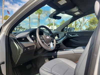 2022 Buick Enclave Essence