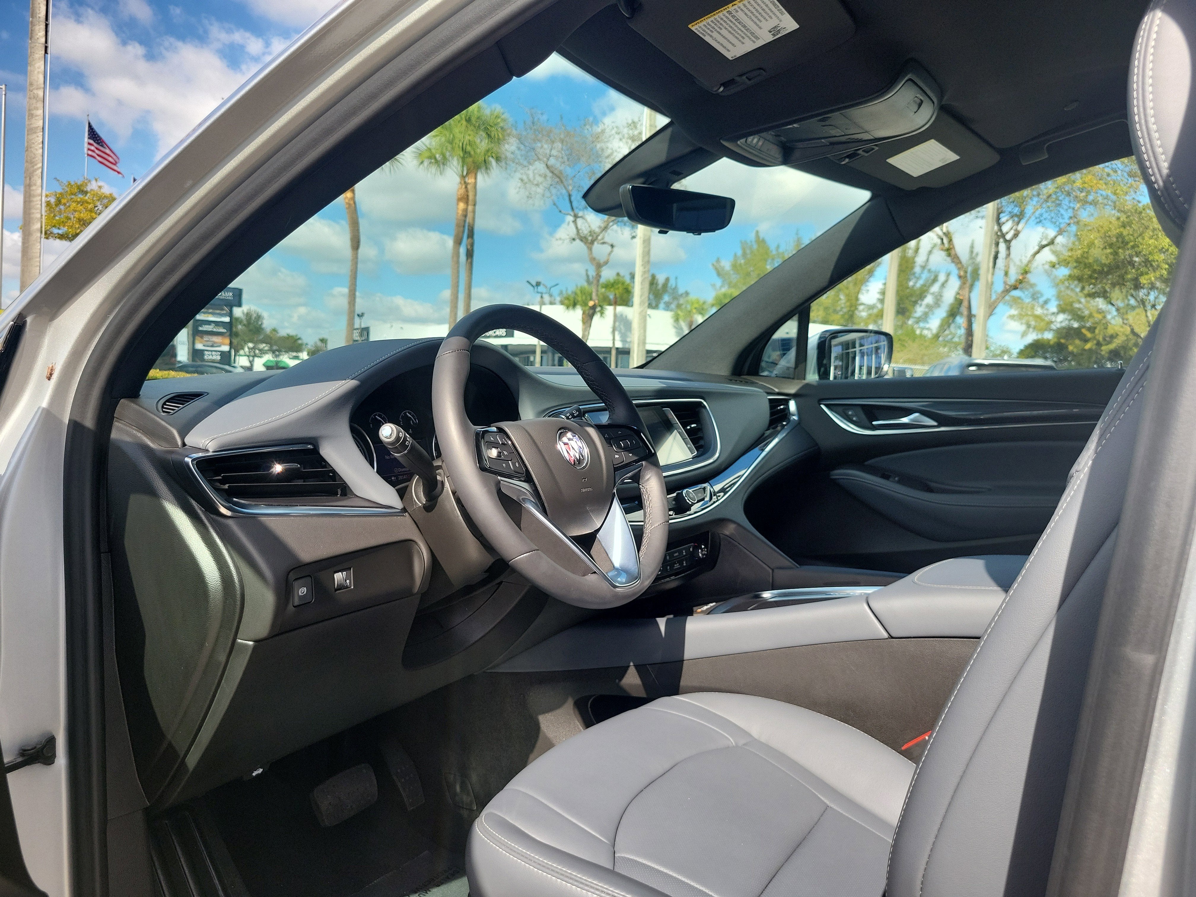 2022 Buick Enclave Essence