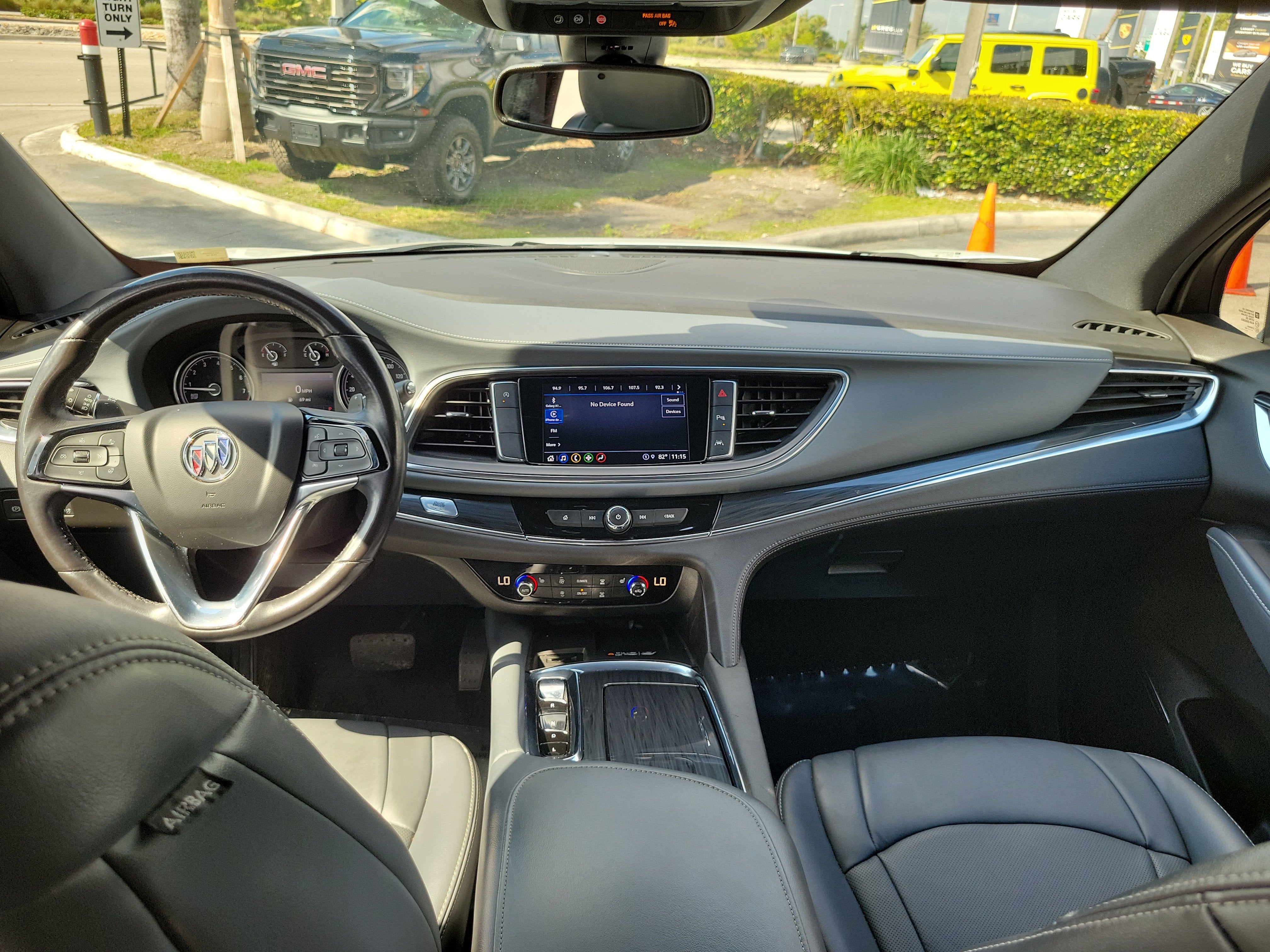 2023 Buick Enclave Essence